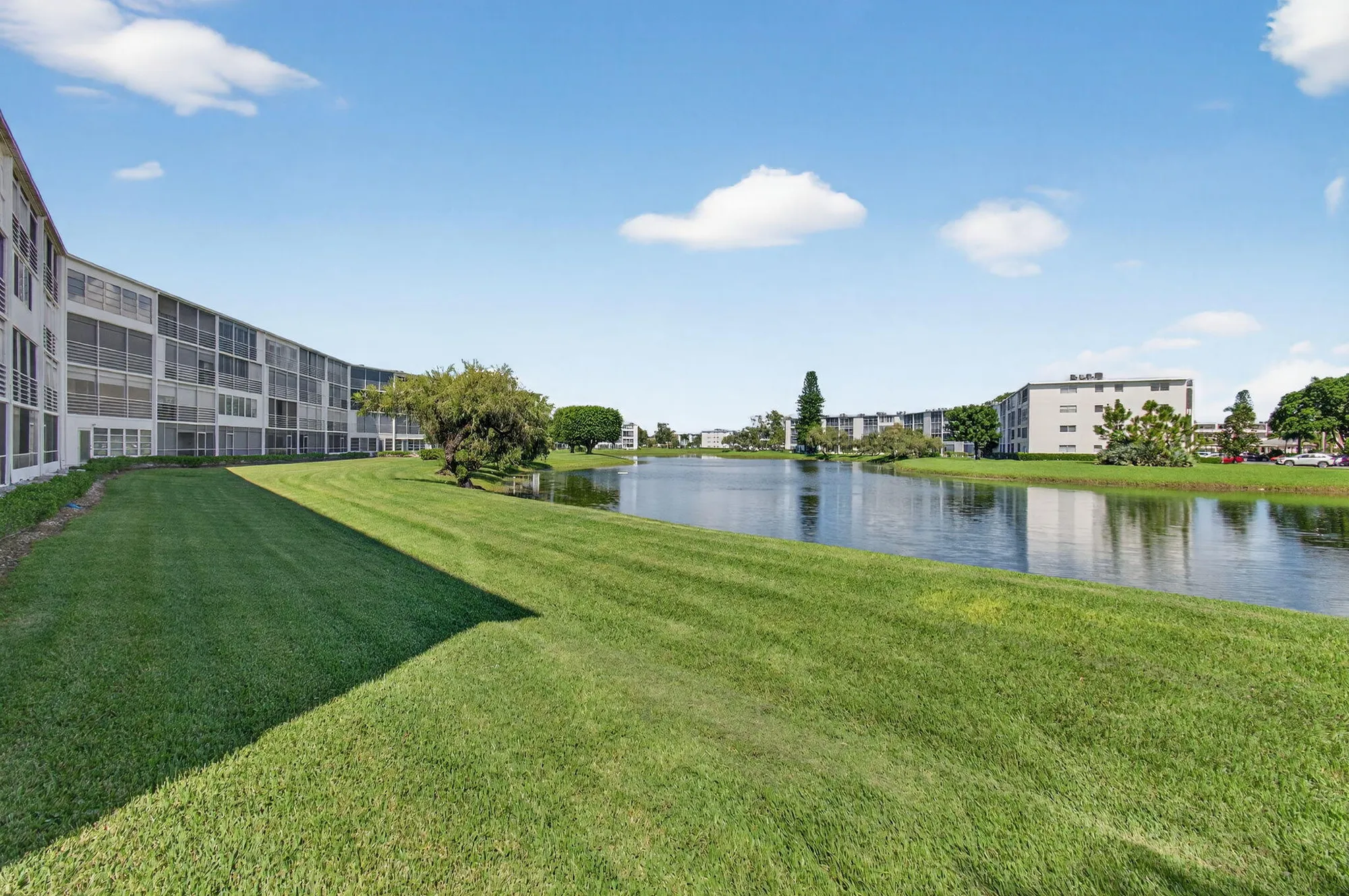 Property Slideshow image 56 of 101 | 2001 guildford a, Boca Raton, FL, 33434