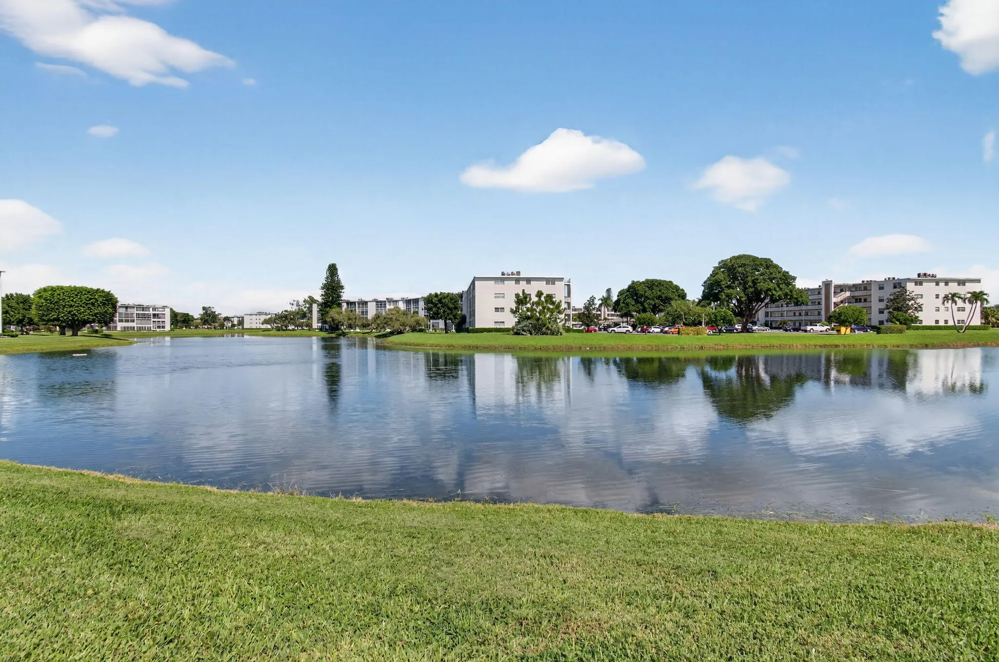 Property Slideshow image 59 of 101 | 2001 guildford a, Boca Raton, FL, 33434