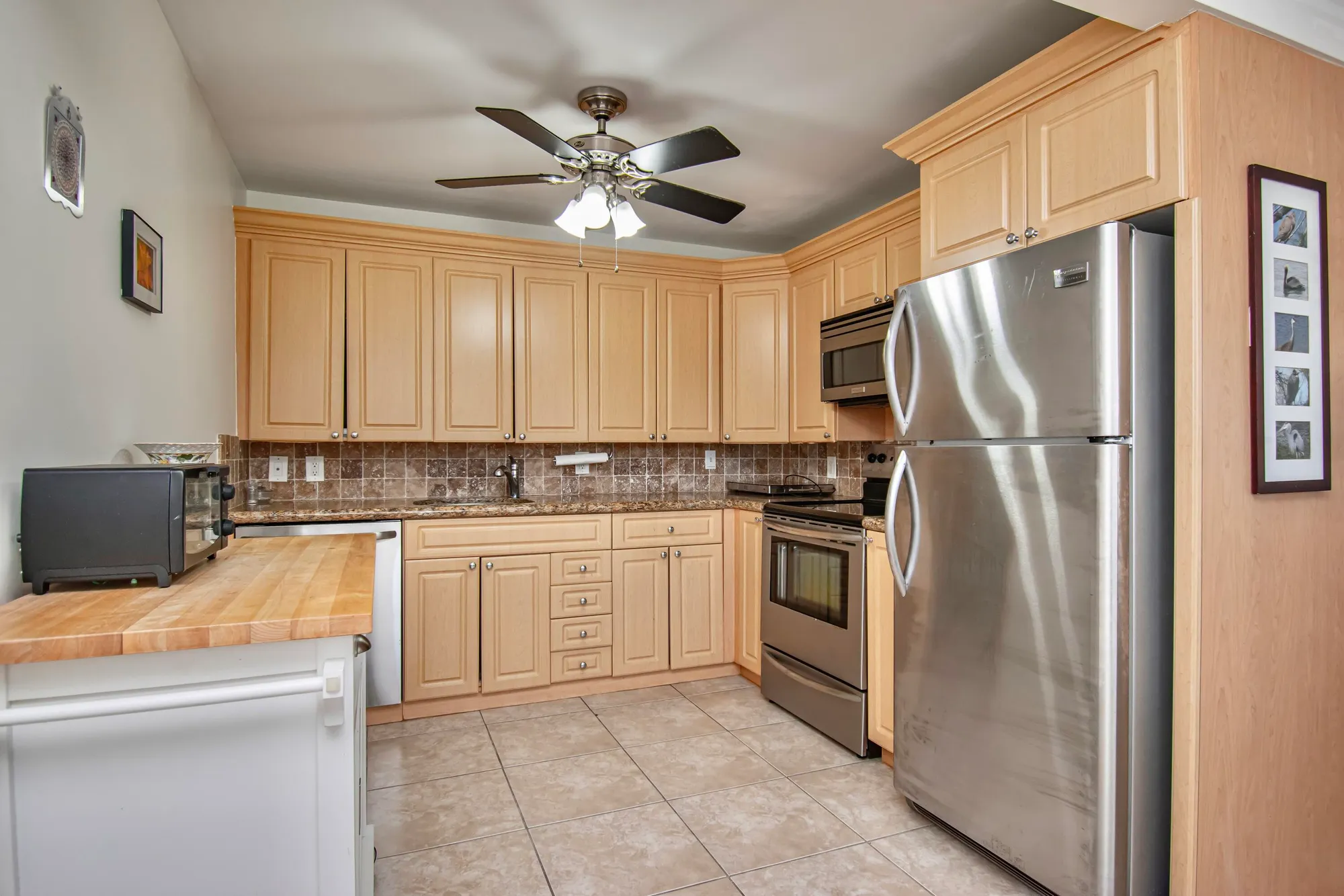 Property Slideshow image 10 of 28 | 2085 wolverton e unit e, Boca Raton, FL, 33434