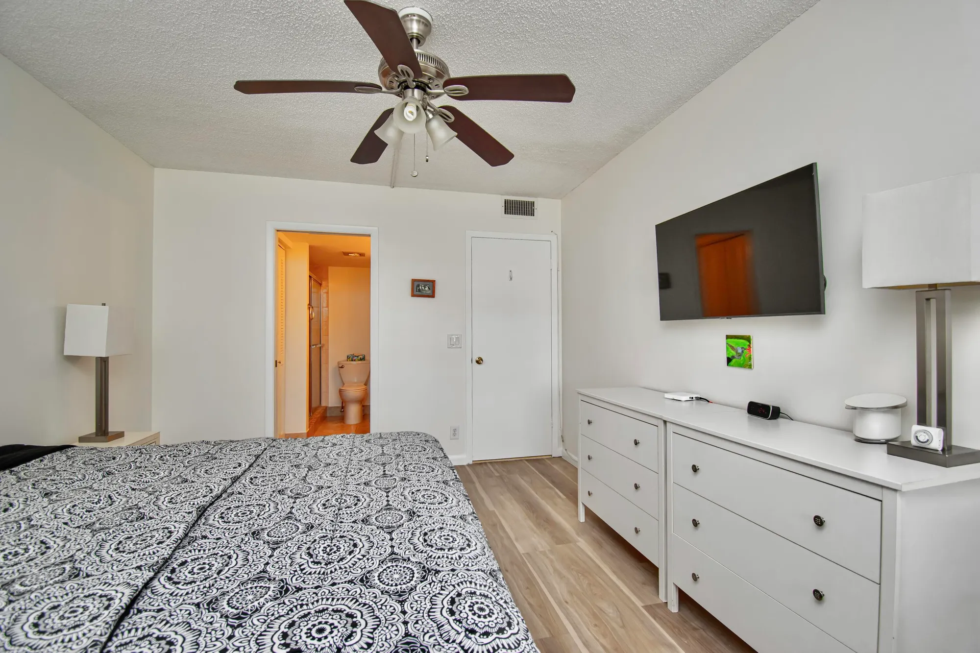 Property Slideshow image 15 of 28 | 2085 wolverton e unit e, Boca Raton, FL, 33434