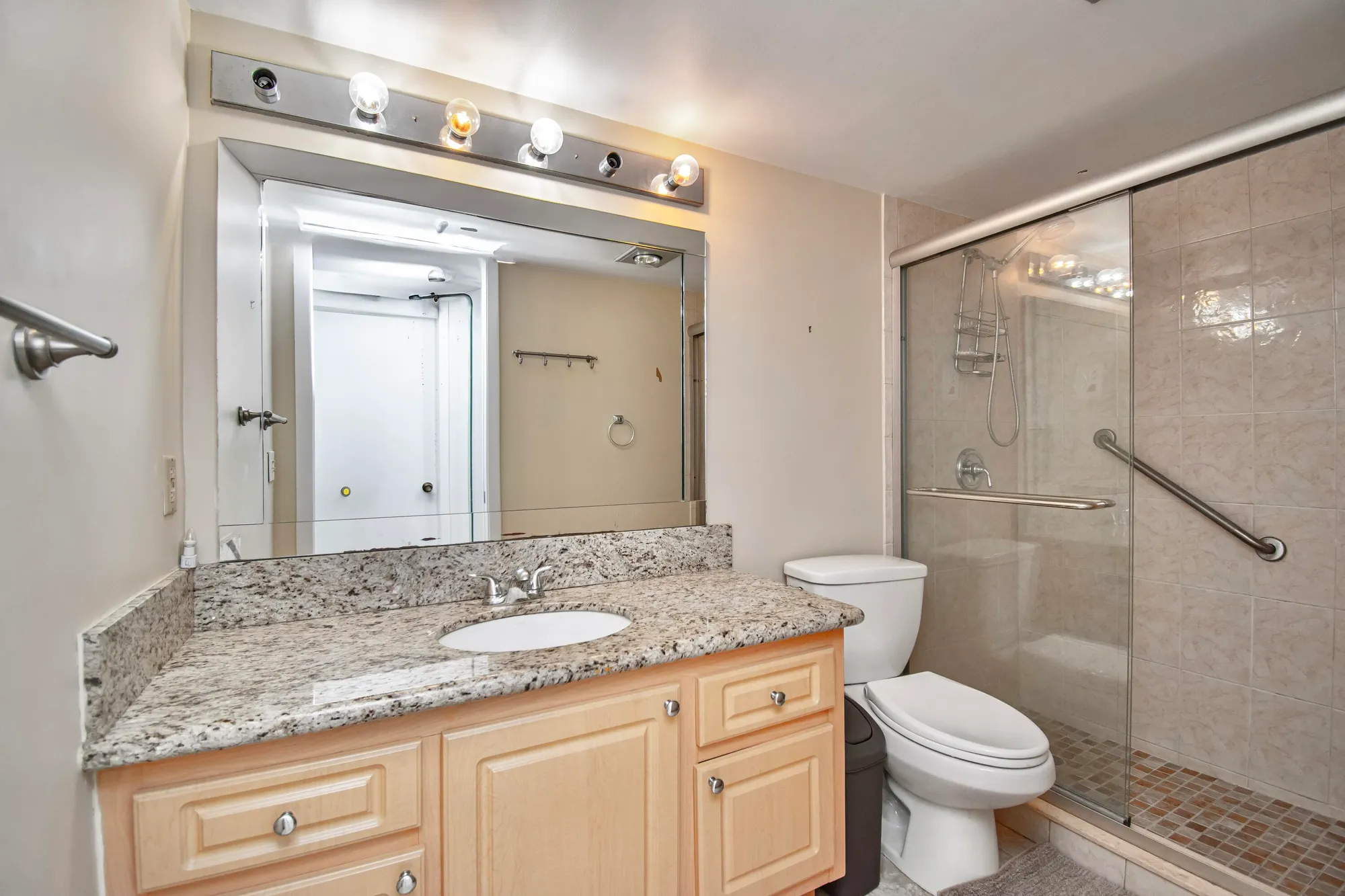 Property Slideshow image 20 of 28 | 2085 wolverton e unit e, Boca Raton, FL, 33434