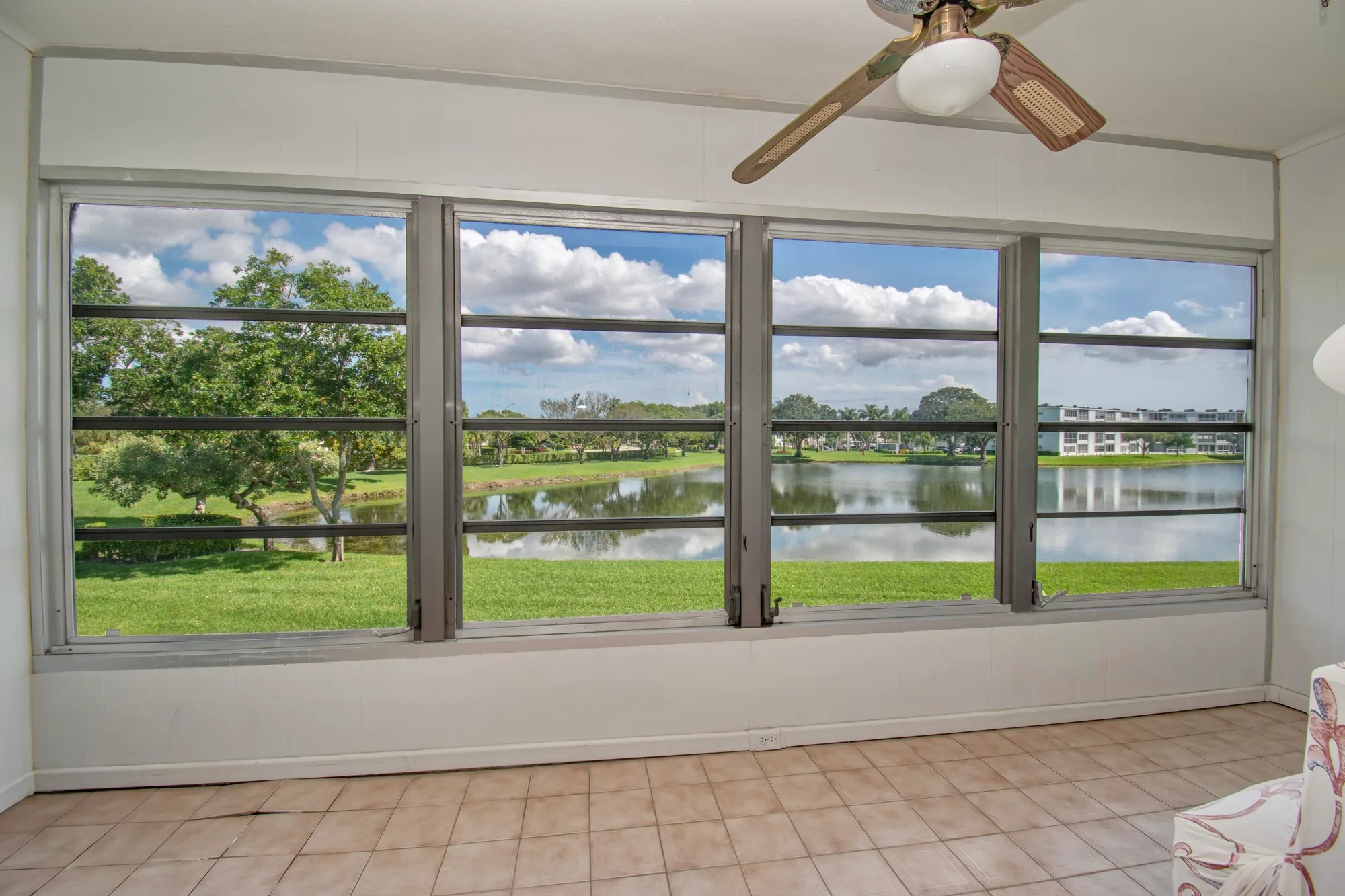 Property Slideshow image 22 of 28 | 2085 wolverton e unit e, Boca Raton, FL, 33434