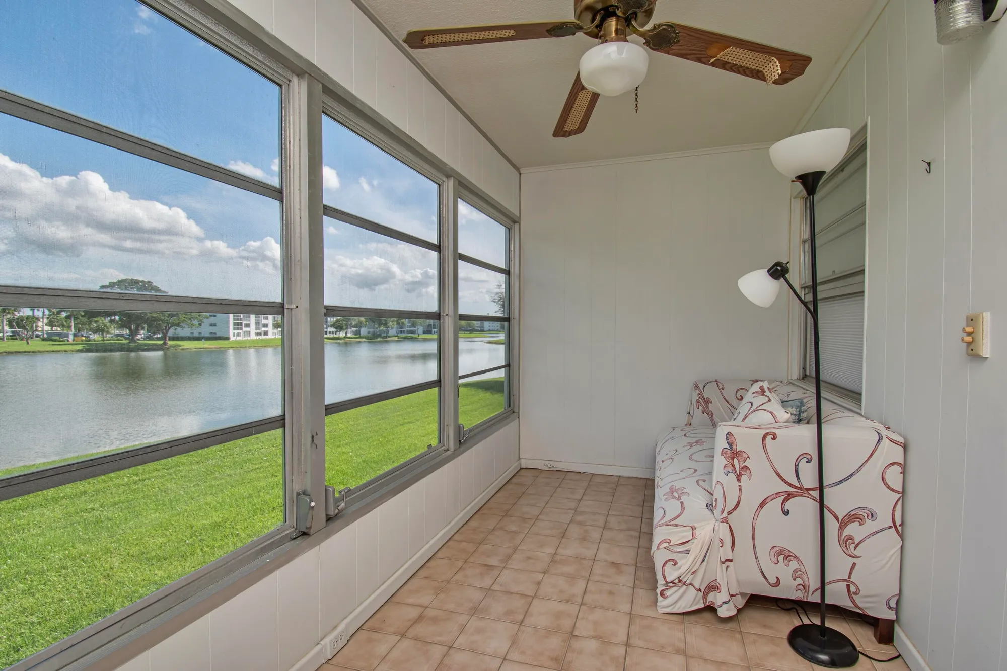 Property Slideshow image 24 of 28 | 2085 wolverton e unit e, Boca Raton, FL, 33434