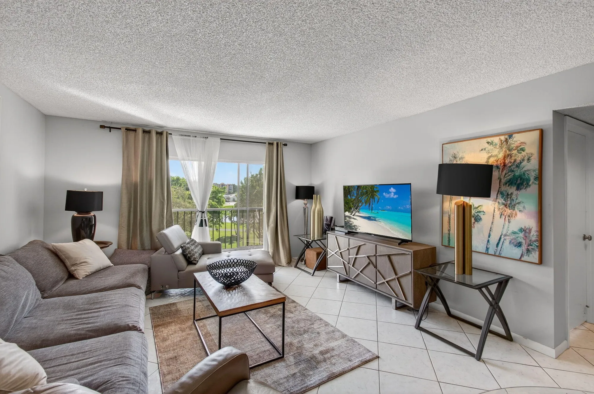 Property Slideshow image 17 of 82 | 7006 huntington ln apt 306, Delray Beach, FL, 33446