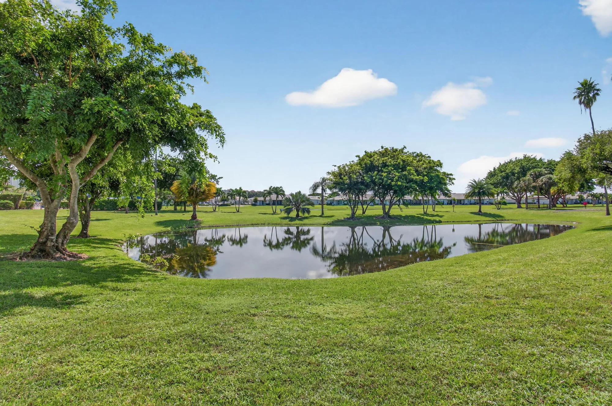 Property Slideshow image 51 of 82 | 7006 huntington ln apt 306, Delray Beach, FL, 33446