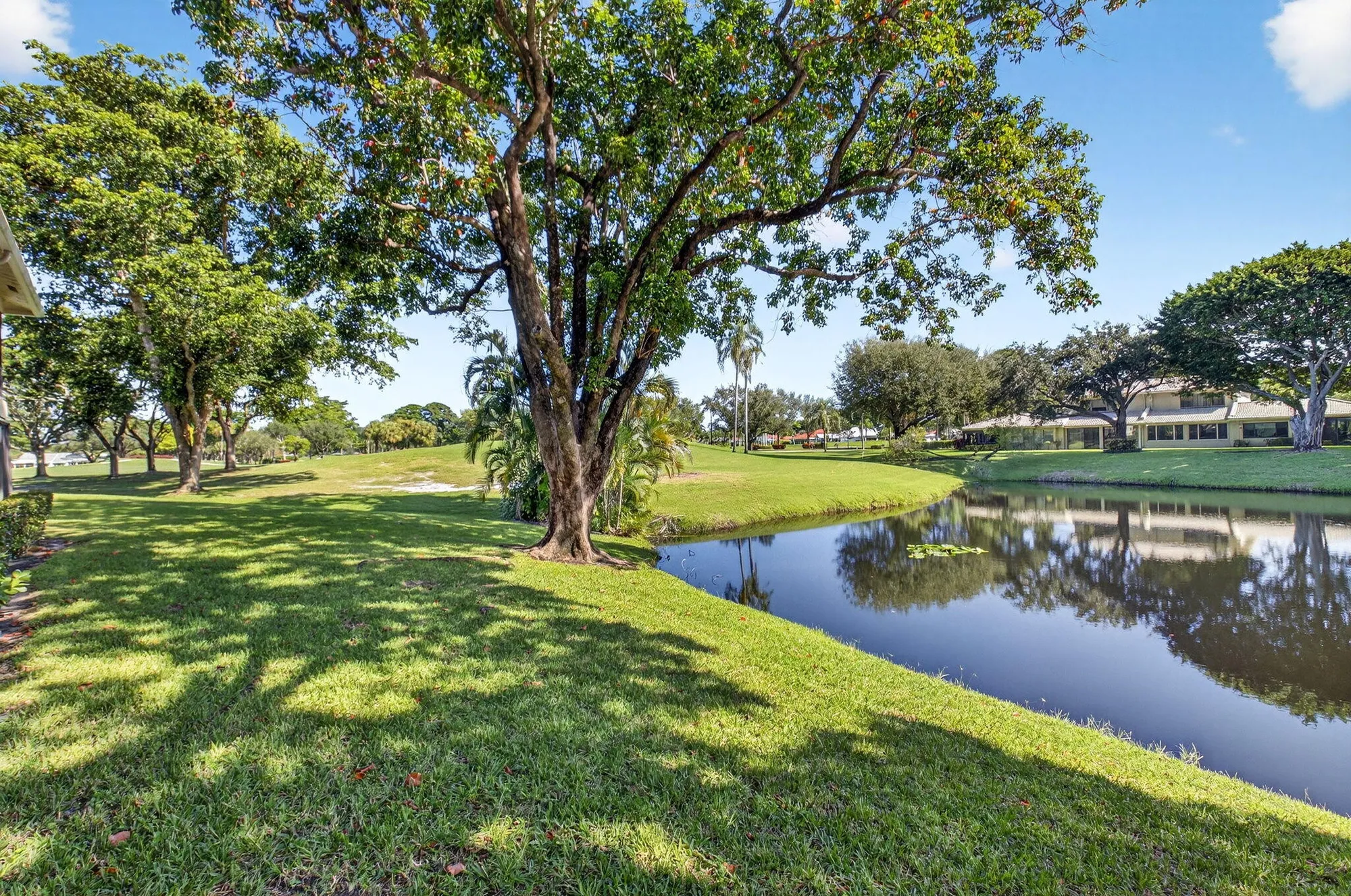 Property Slideshow image 38 of 98 | 3 westgate ln c, Boynton Beach, FL, 33436