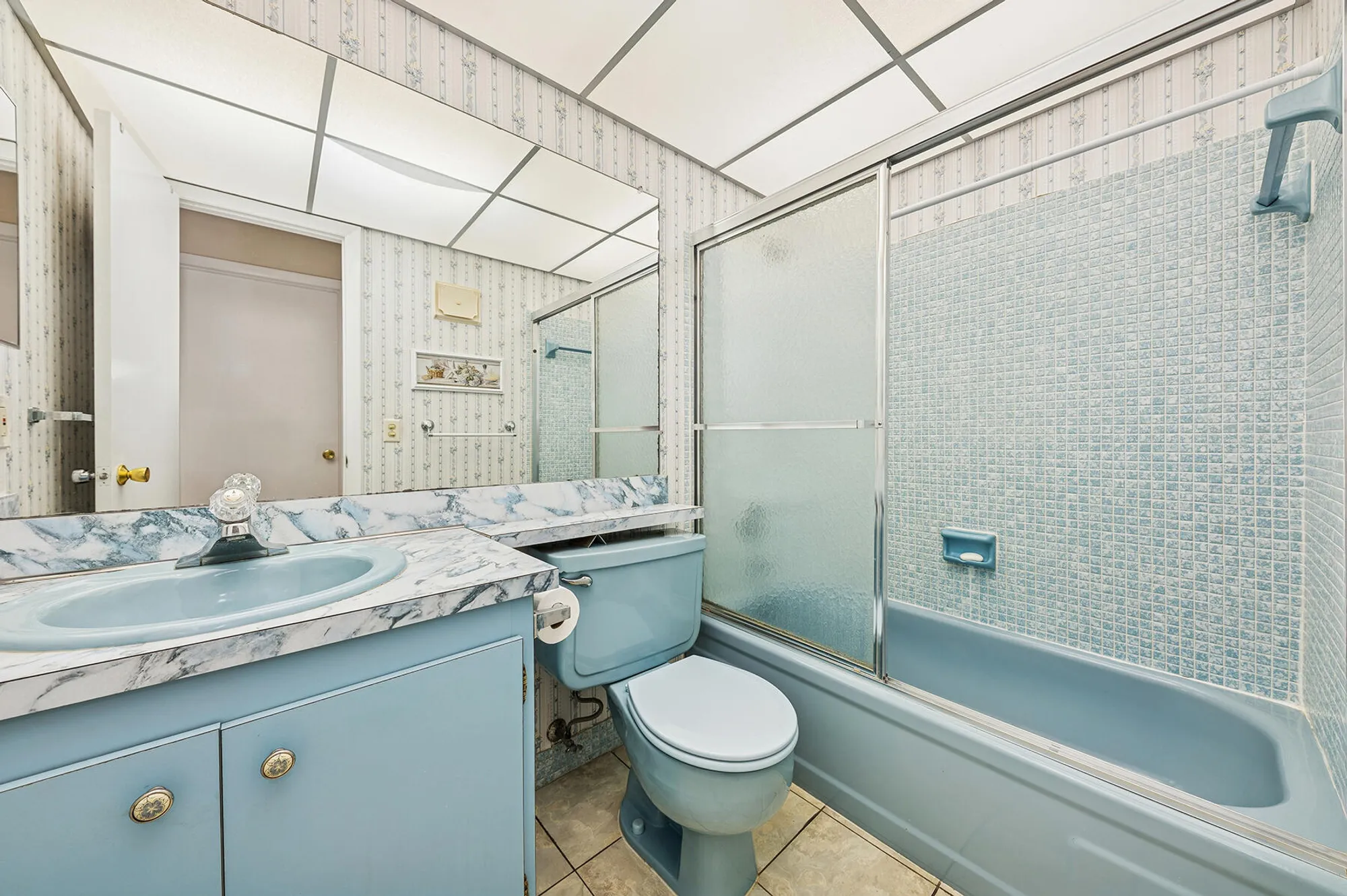 Property Slideshow image 9 of 25 | 101 leisure lake cir 102, Boynton Beach, FL, 33426