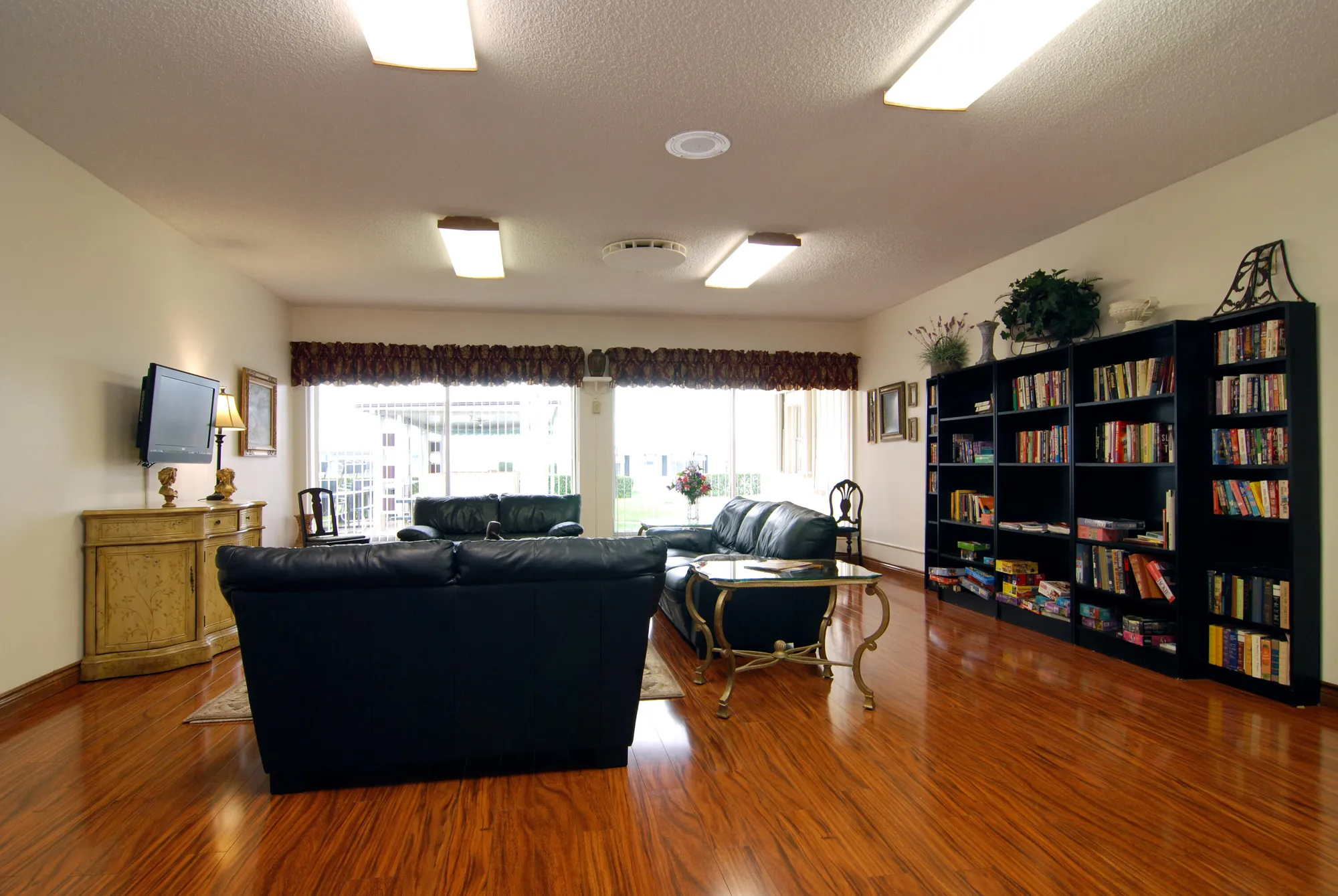 Property Slideshow image 18 of 25 | 101 leisure lake cir 102, Boynton Beach, FL, 33426