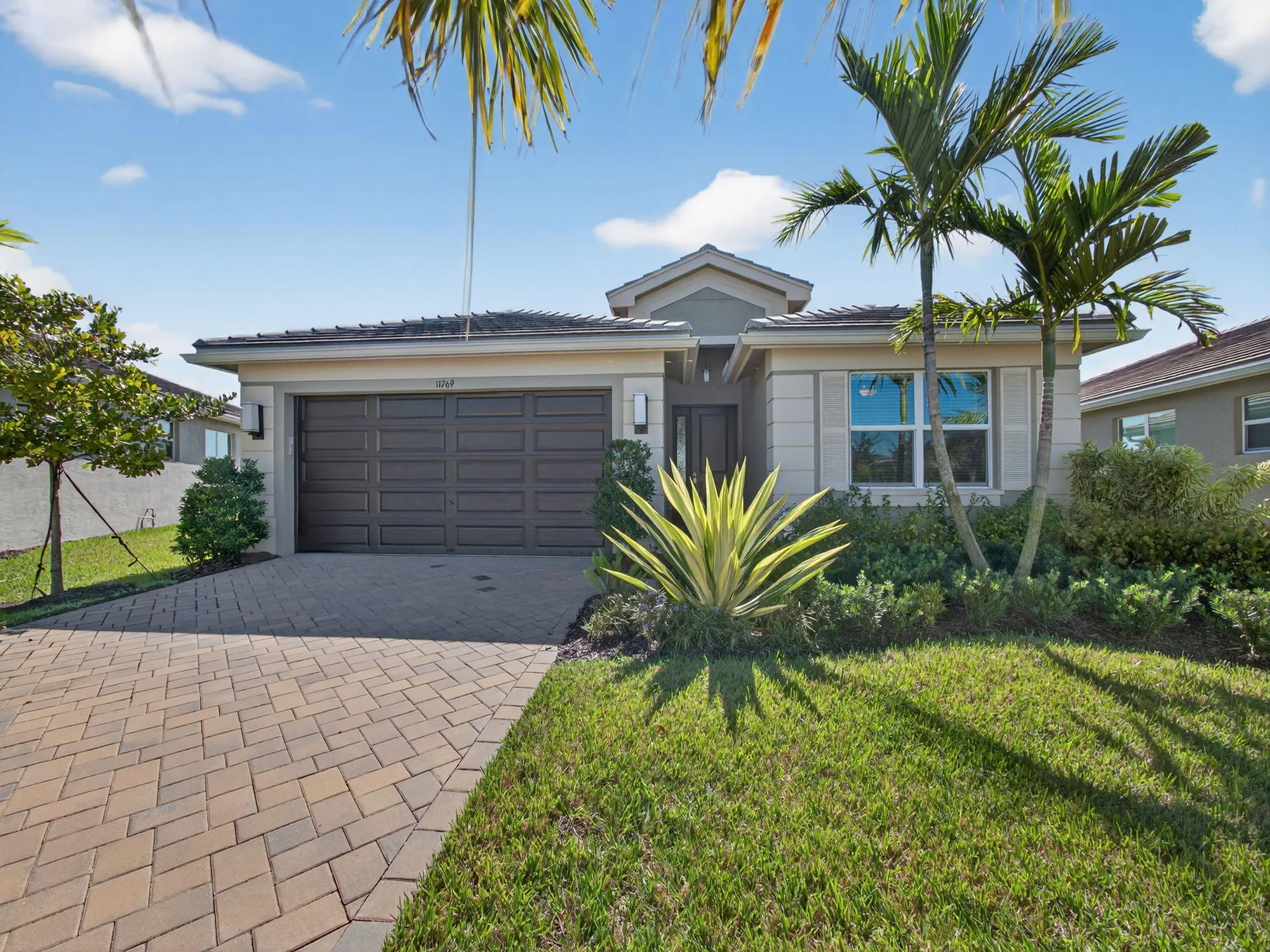 Property Slideshow image 6 of 98 | 11769 sw oceanus blvd, Port Saint Lucie, FL, 34987
