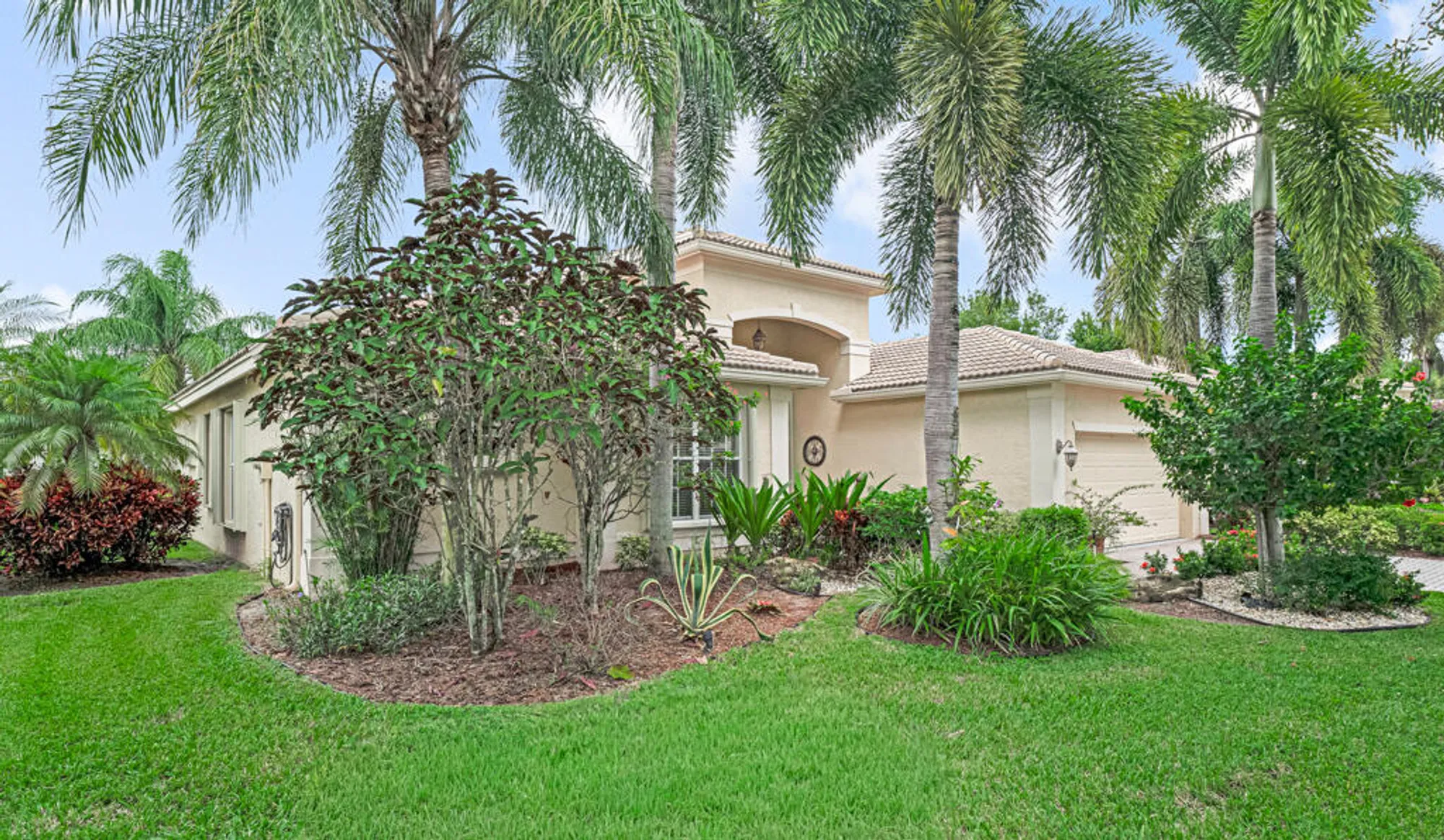Property Slideshow image 49 of 77 | 7897 amethyst lake pt, Lake Worth, FL, 33467