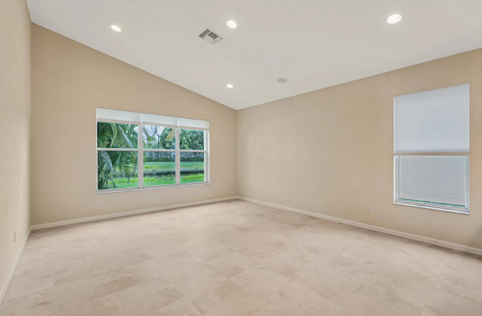 Property Slideshow image 18 of 77 | 7897 amethyst lake pt, Lake Worth, FL, 33467