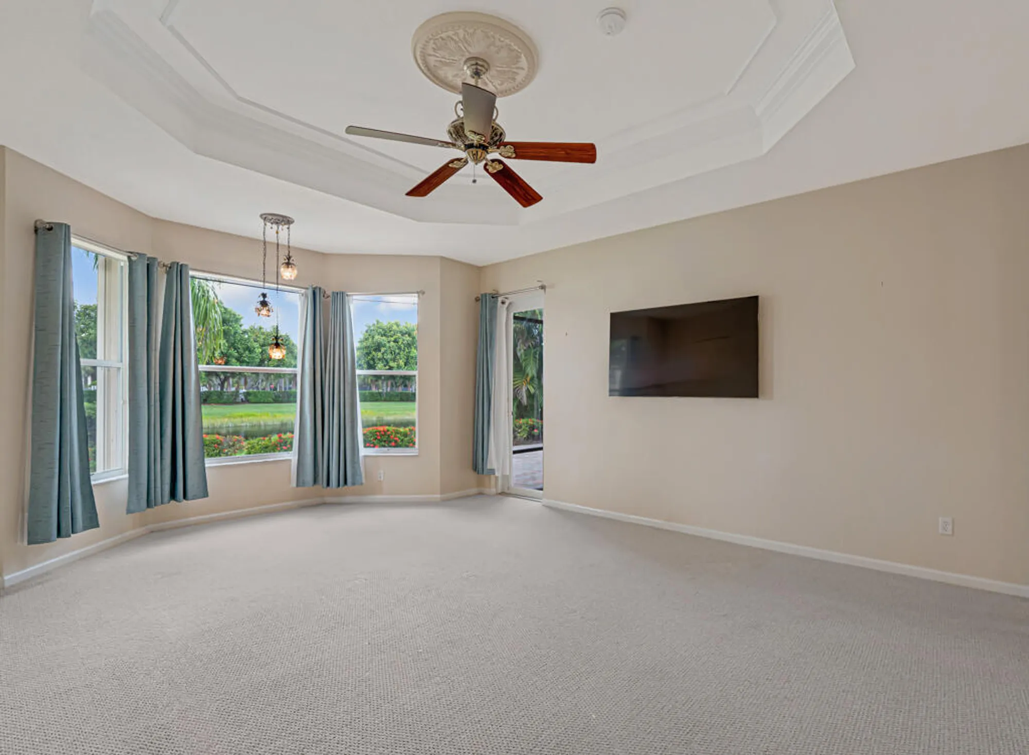 Property Slideshow image 19 of 77 | 7897 amethyst lake pt, Lake Worth, FL, 33467