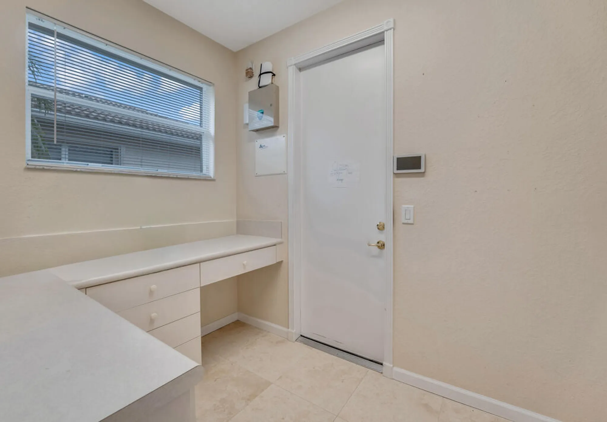 Property Slideshow image 41 of 77 | 7897 amethyst lake pt, Lake Worth, FL, 33467