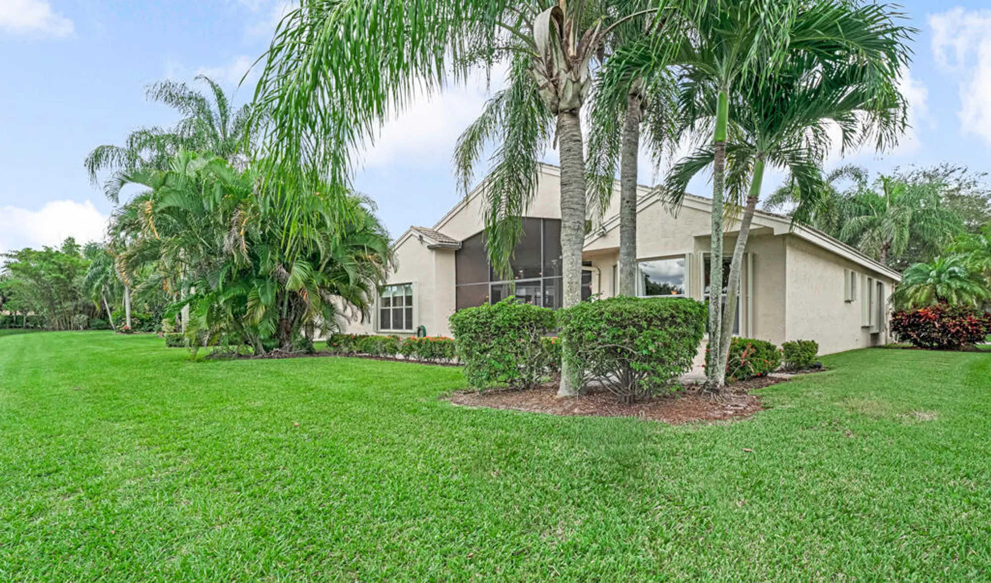 Property Slideshow image 47 of 77 | 7897 amethyst lake pt, Lake Worth, FL, 33467