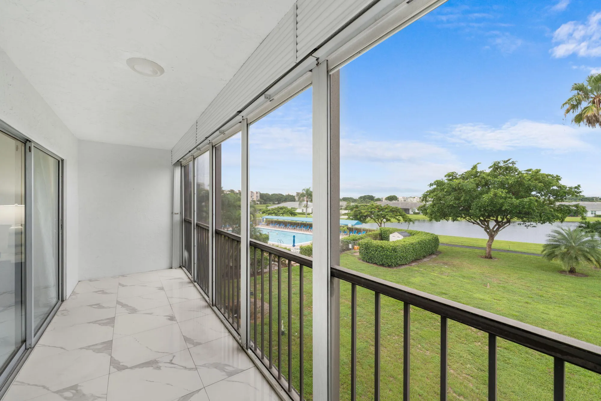 Property Slideshow image 21 of 42 | 6936 huntington ln 302, Delray Beach, FL, 33446