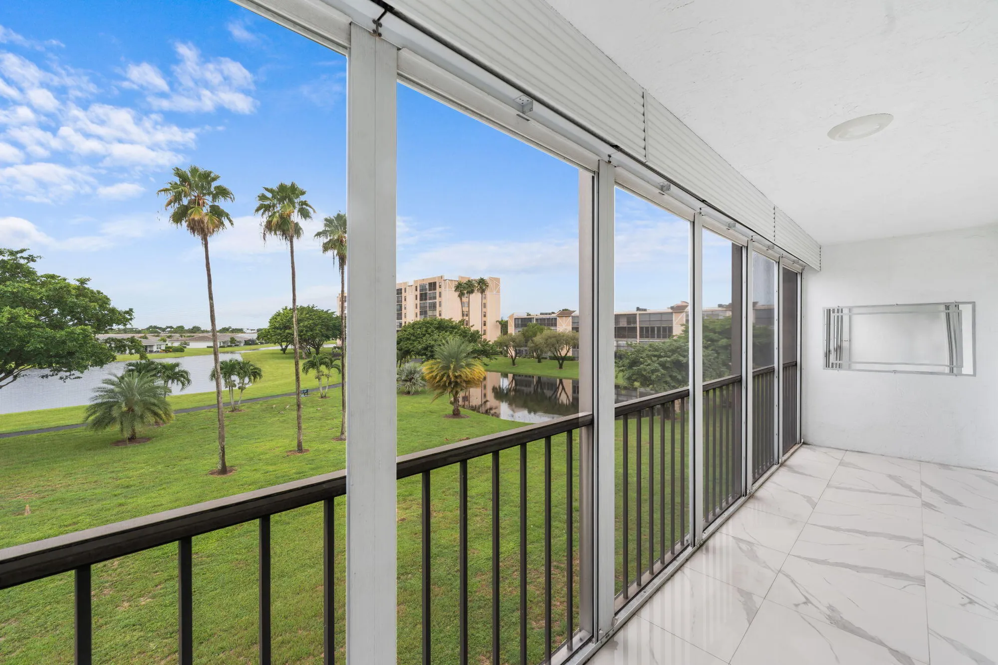 Property Slideshow image 20 of 42 | 6936 huntington ln 302, Delray Beach, FL, 33446
