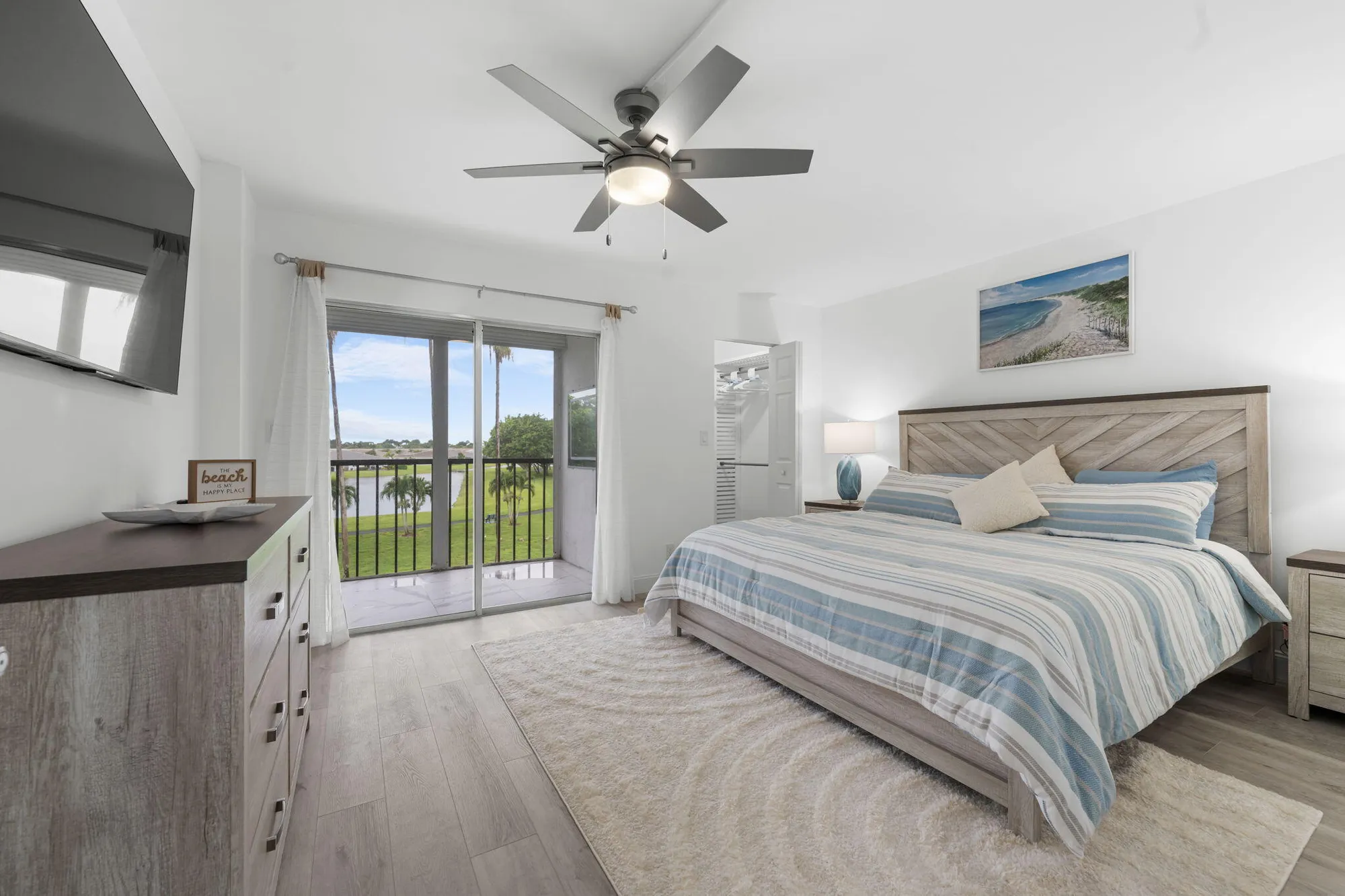 Property Slideshow image 13 of 42 | 6936 huntington ln 302, Delray Beach, FL, 33446