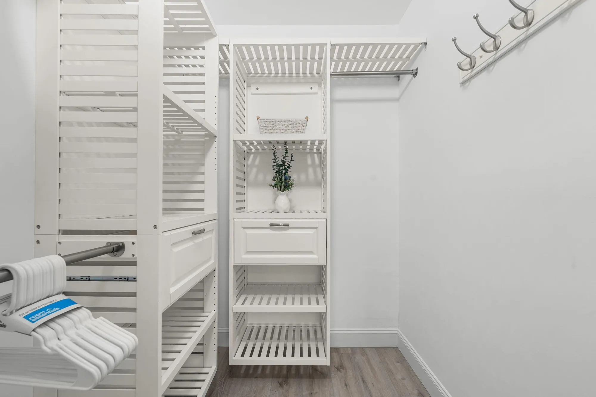 Property Slideshow image 15 of 42 | 6936 huntington ln 302, Delray Beach, FL, 33446