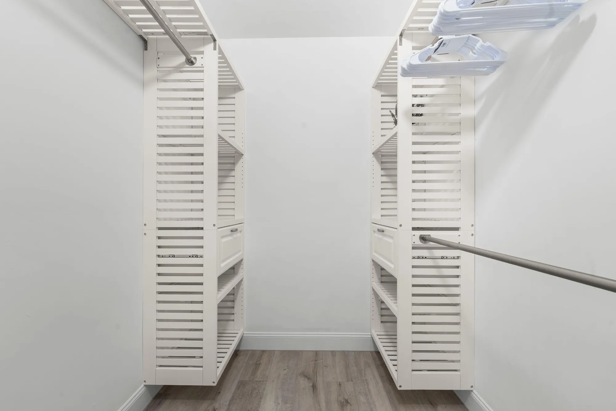 Property Slideshow image 18 of 42 | 6936 huntington ln 302, Delray Beach, FL, 33446