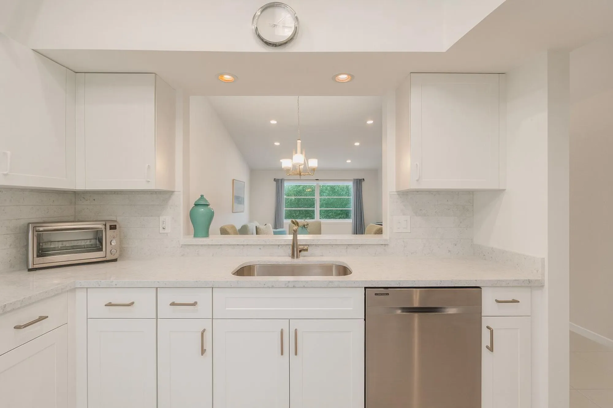 Property Slideshow image 7 of 43 | 9976 seacrest cir d, Boynton Beach, FL, 33437