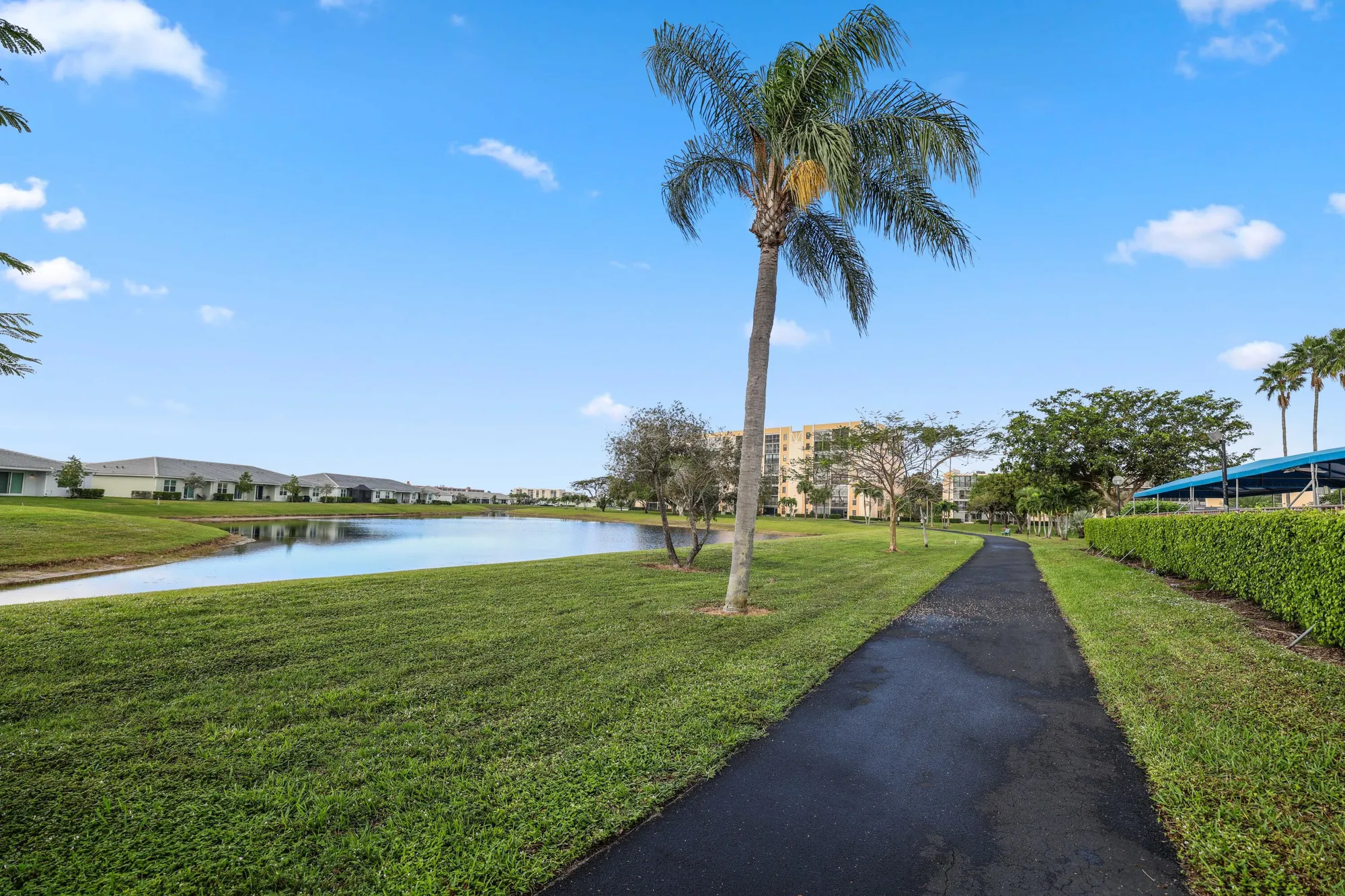 Property Slideshow image 41 of 42 | 6936 huntington ln 302, Delray Beach, FL, 33446