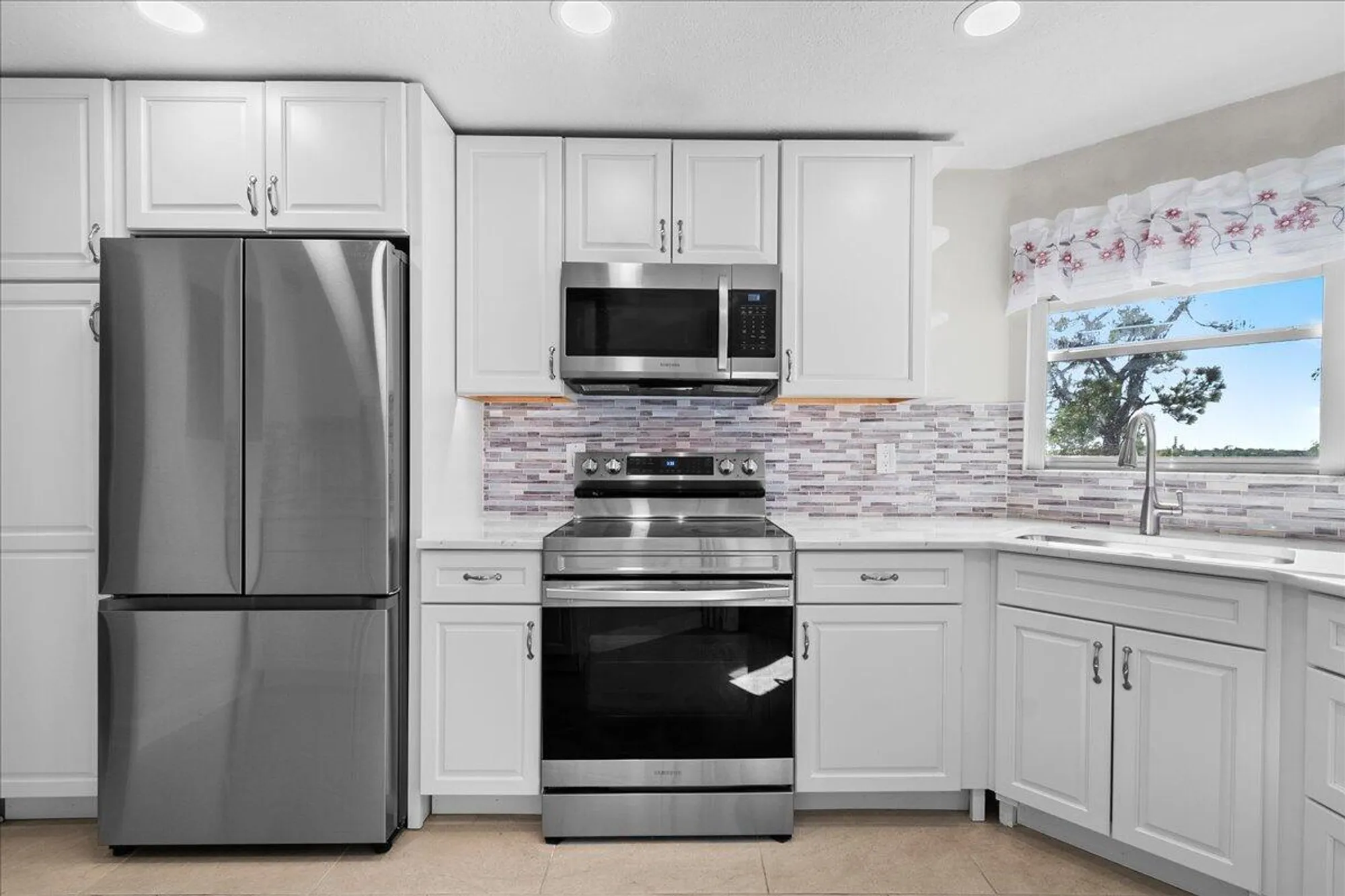 Property Slideshow image 12 of 46 | 3755 via poinciana apt 611, Lake Worth, FL, 33467