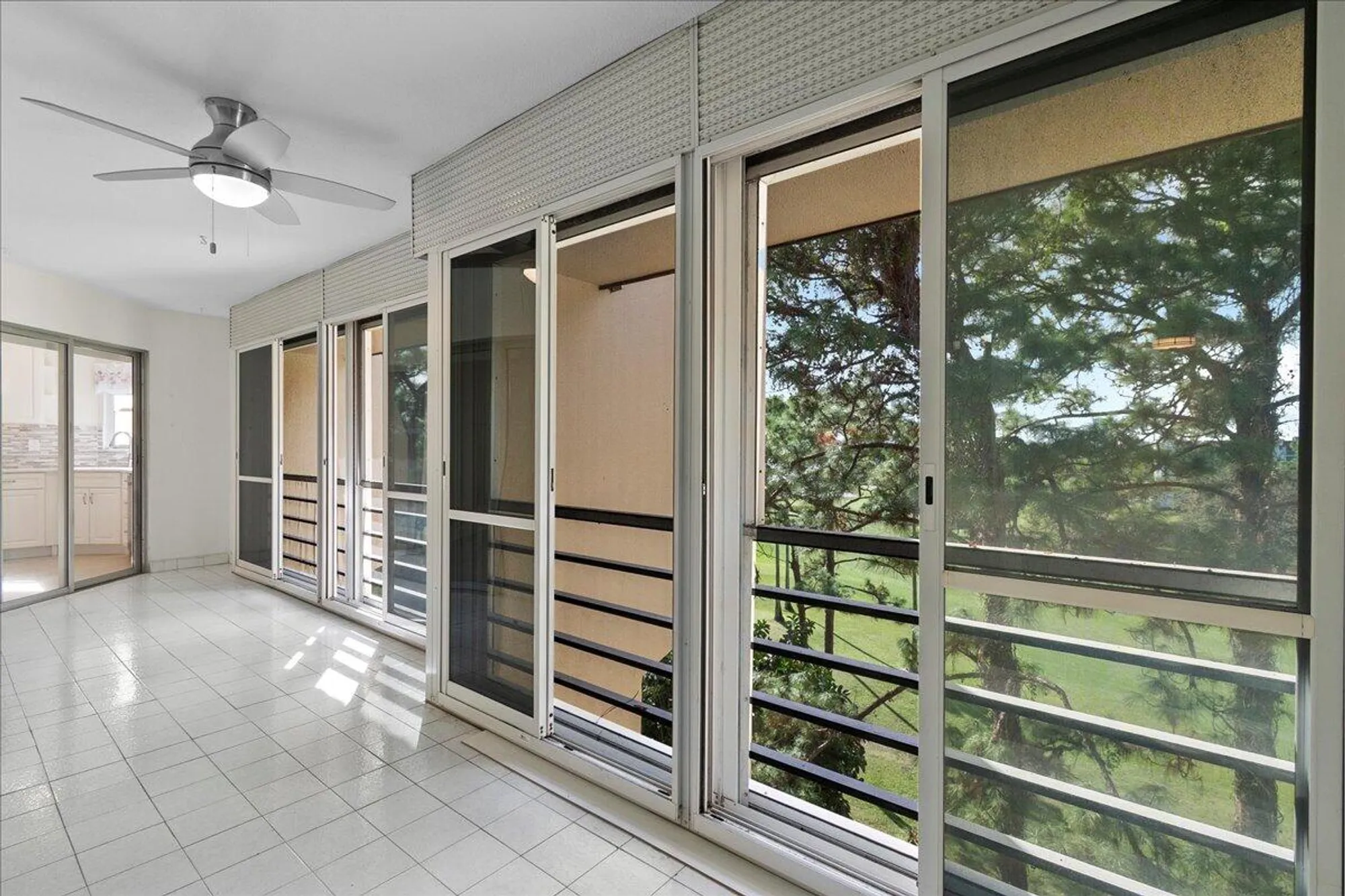 Property Slideshow image 16 of 46 | 3755 via poinciana apt 611, Lake Worth, FL, 33467