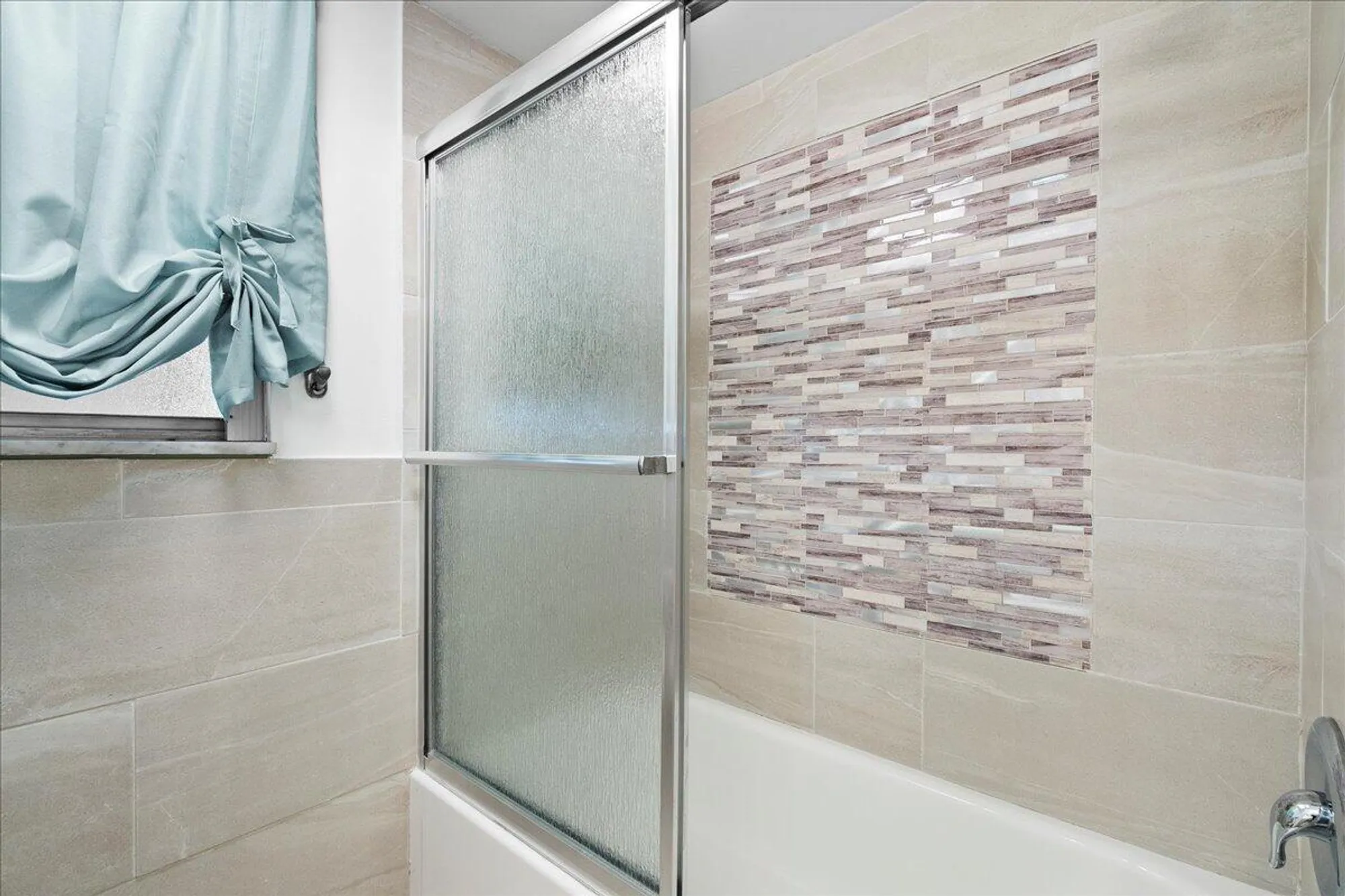 Property Slideshow image 21 of 46 | 3755 via poinciana apt 611, Lake Worth, FL, 33467