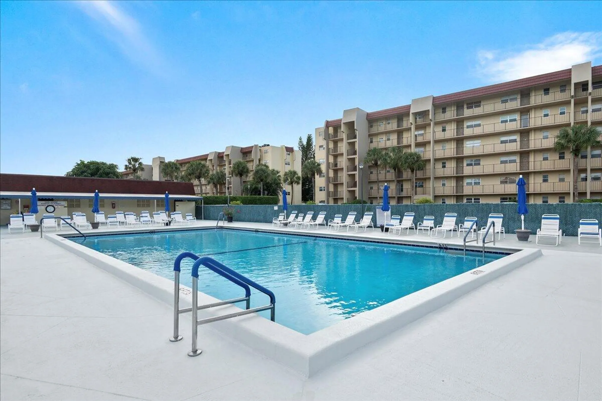 Property Slideshow image 28 of 46 | 3755 via poinciana apt 611, Lake Worth, FL, 33467