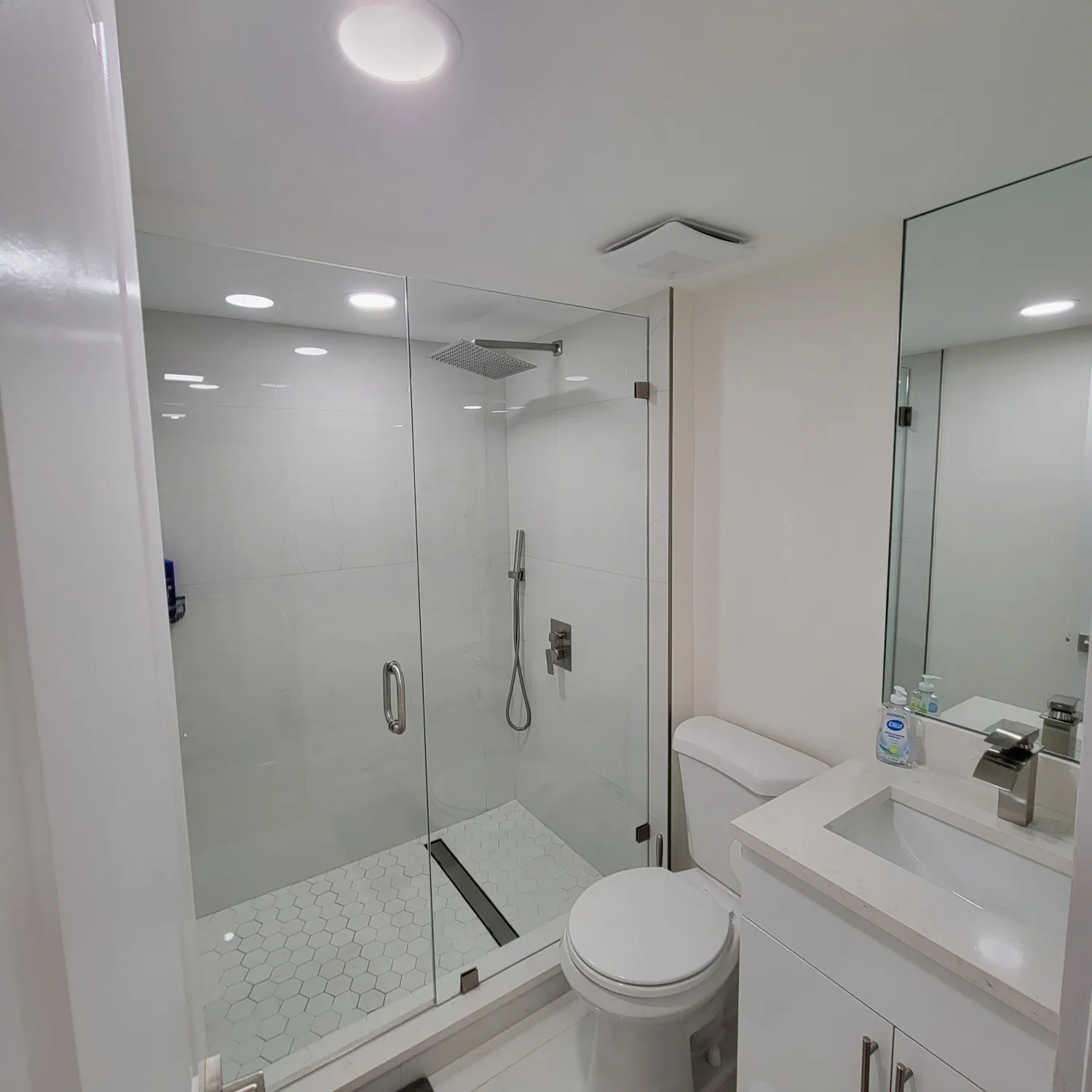 Property Slideshow image 9 of 20 | 11296 green lake dr 104, Boynton Beach, FL, 33437