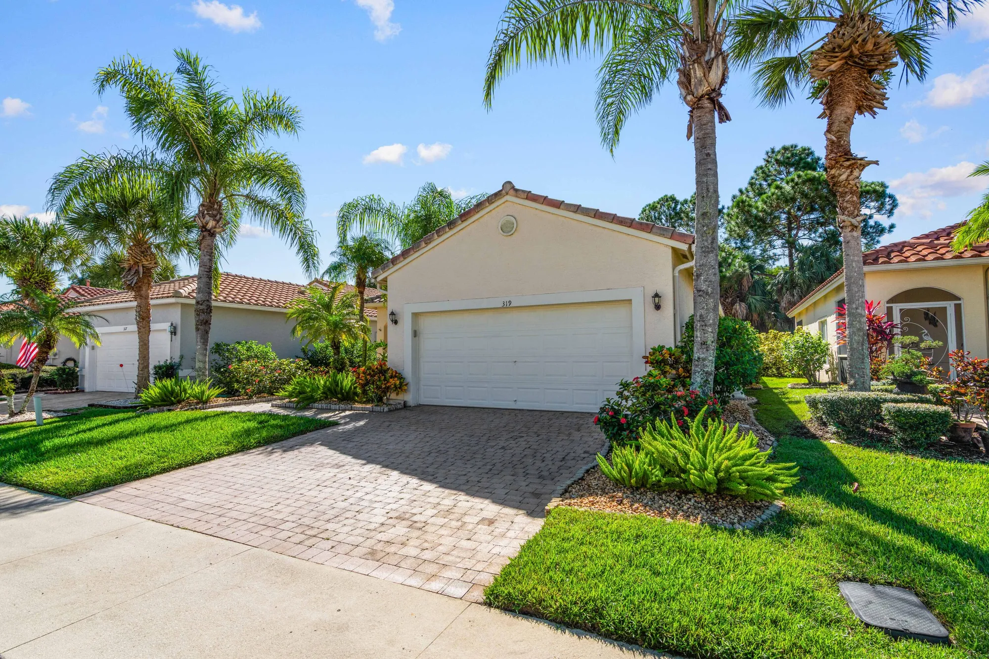 Property Slideshow image 5 of 57 | 319 nw treeline trce, Port Saint Lucie, FL, 34986