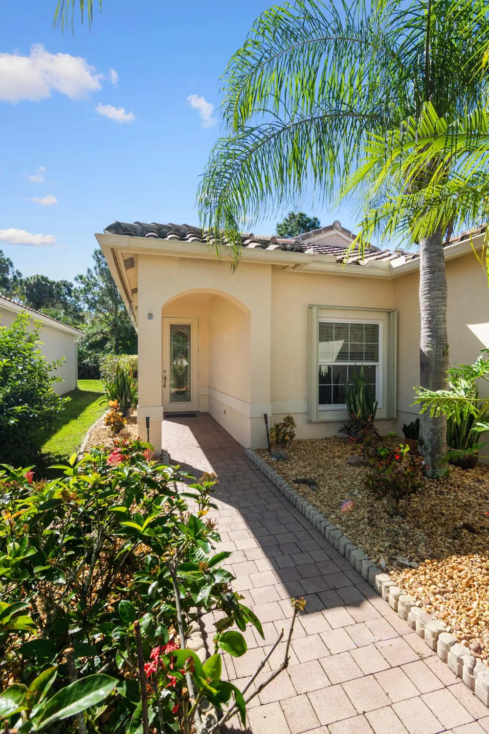 Property Slideshow image 6 of 57 | 319 nw treeline trce, Port Saint Lucie, FL, 34986