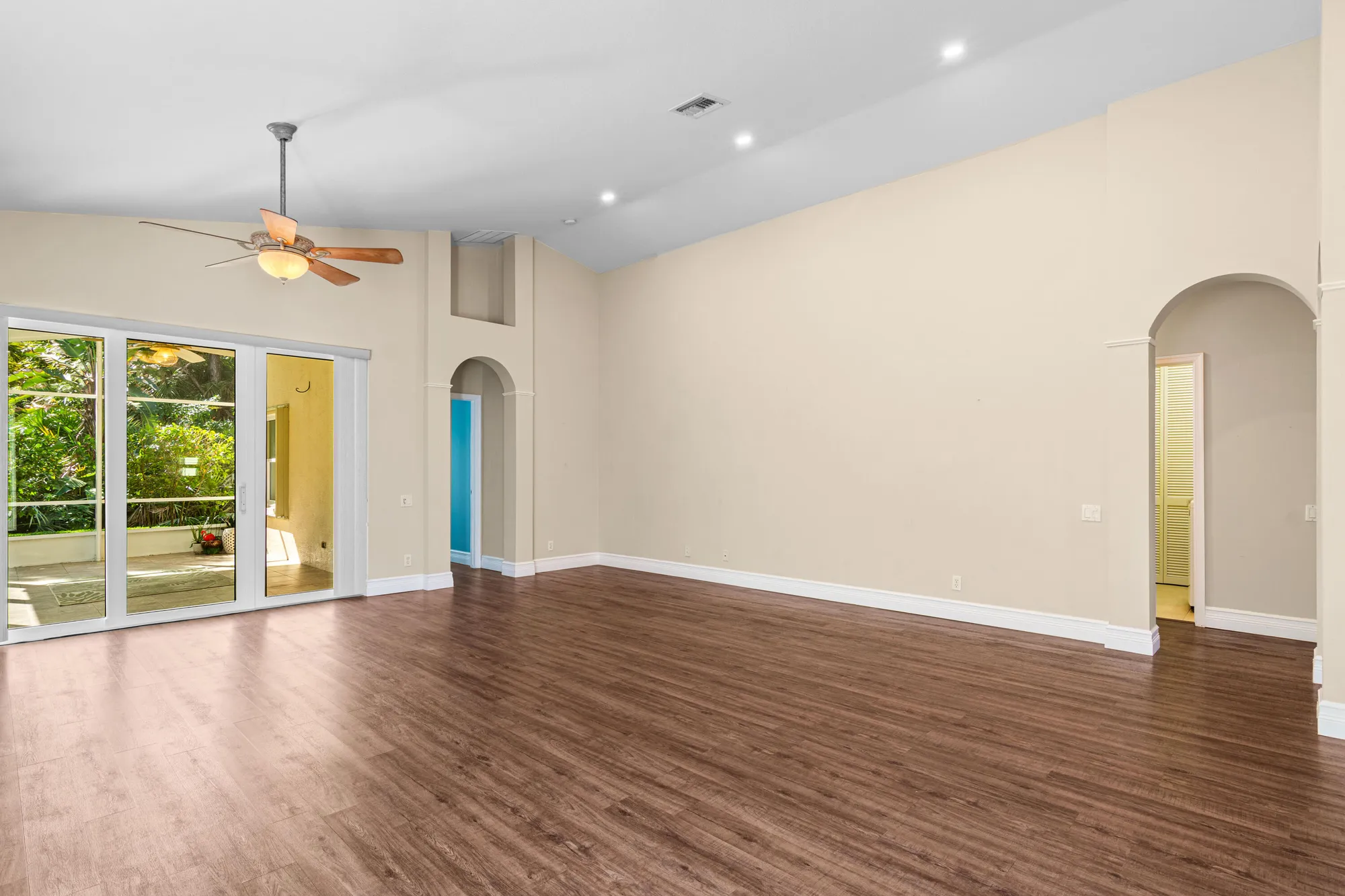 Property Slideshow image 7 of 57 | 319 nw treeline trce, Port Saint Lucie, FL, 34986