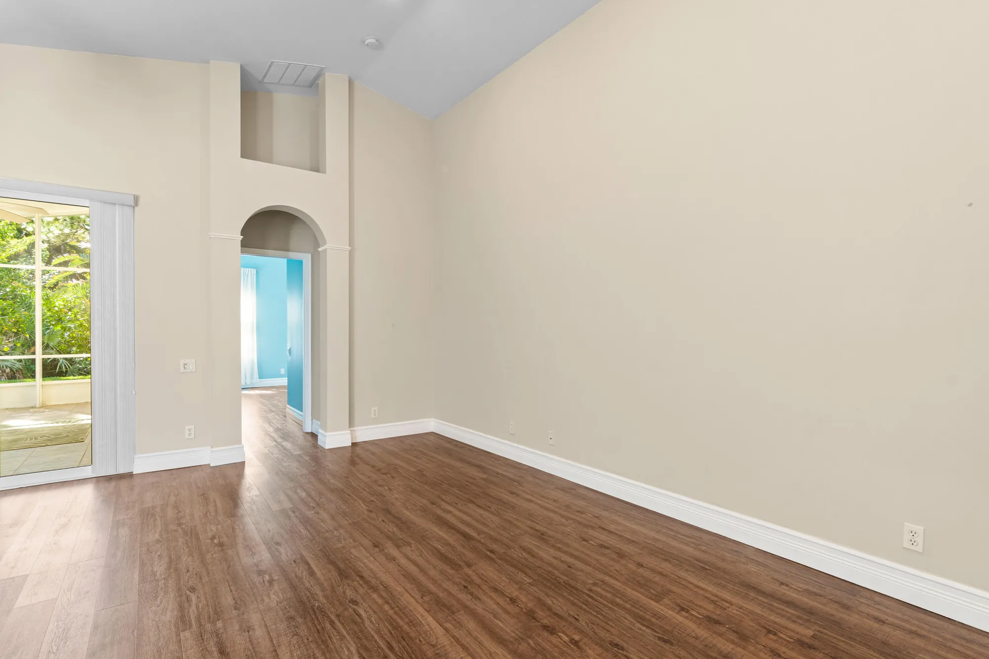 Property Slideshow image 11 of 57 | 319 nw treeline trce, Port Saint Lucie, FL, 34986