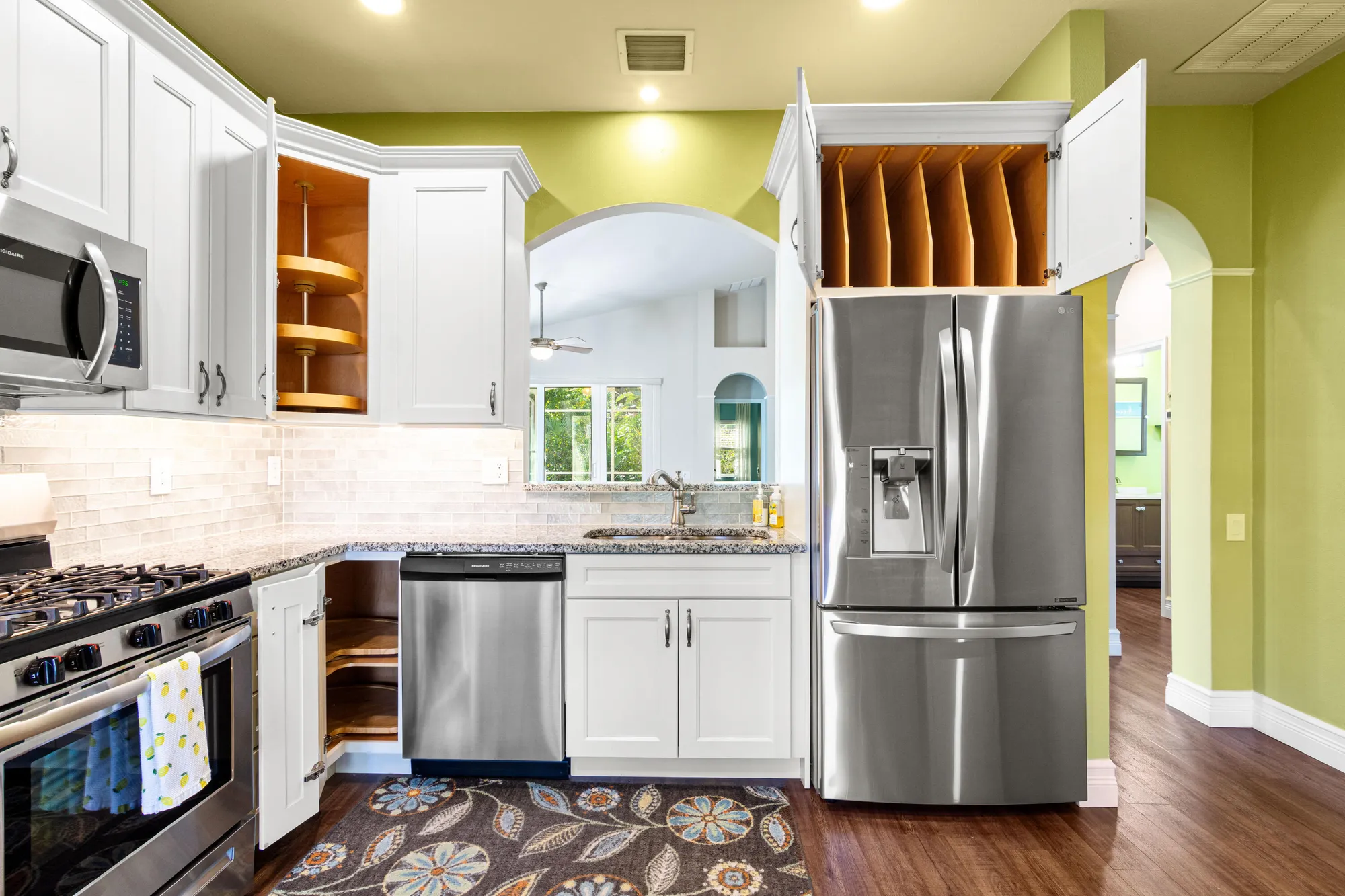 Property Slideshow image 15 of 57 | 319 nw treeline trce, Port Saint Lucie, FL, 34986