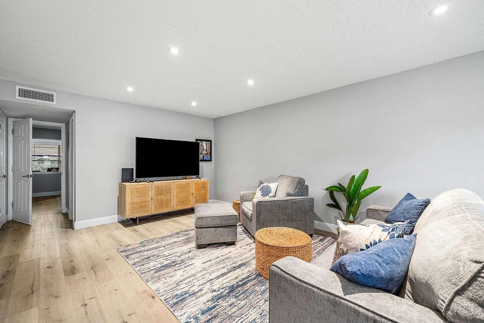 Property Slideshow image 9 of 28 | 837 north dr c, Delray Beach, FL, 33445