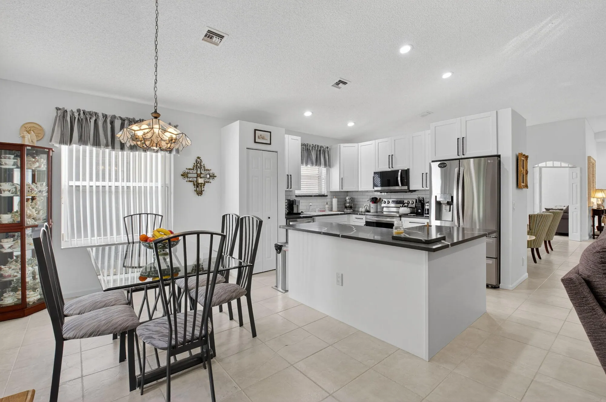 Property Slideshow image 11 of 52 | 9604 honeybell cir, Boynton Beach, FL, 33437