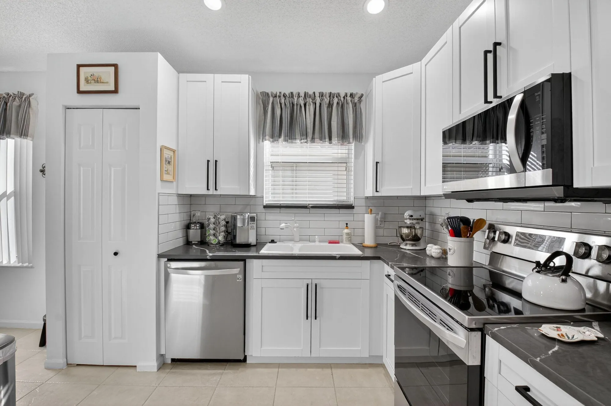 Property Slideshow image 13 of 52 | 9604 honeybell cir, Boynton Beach, FL, 33437