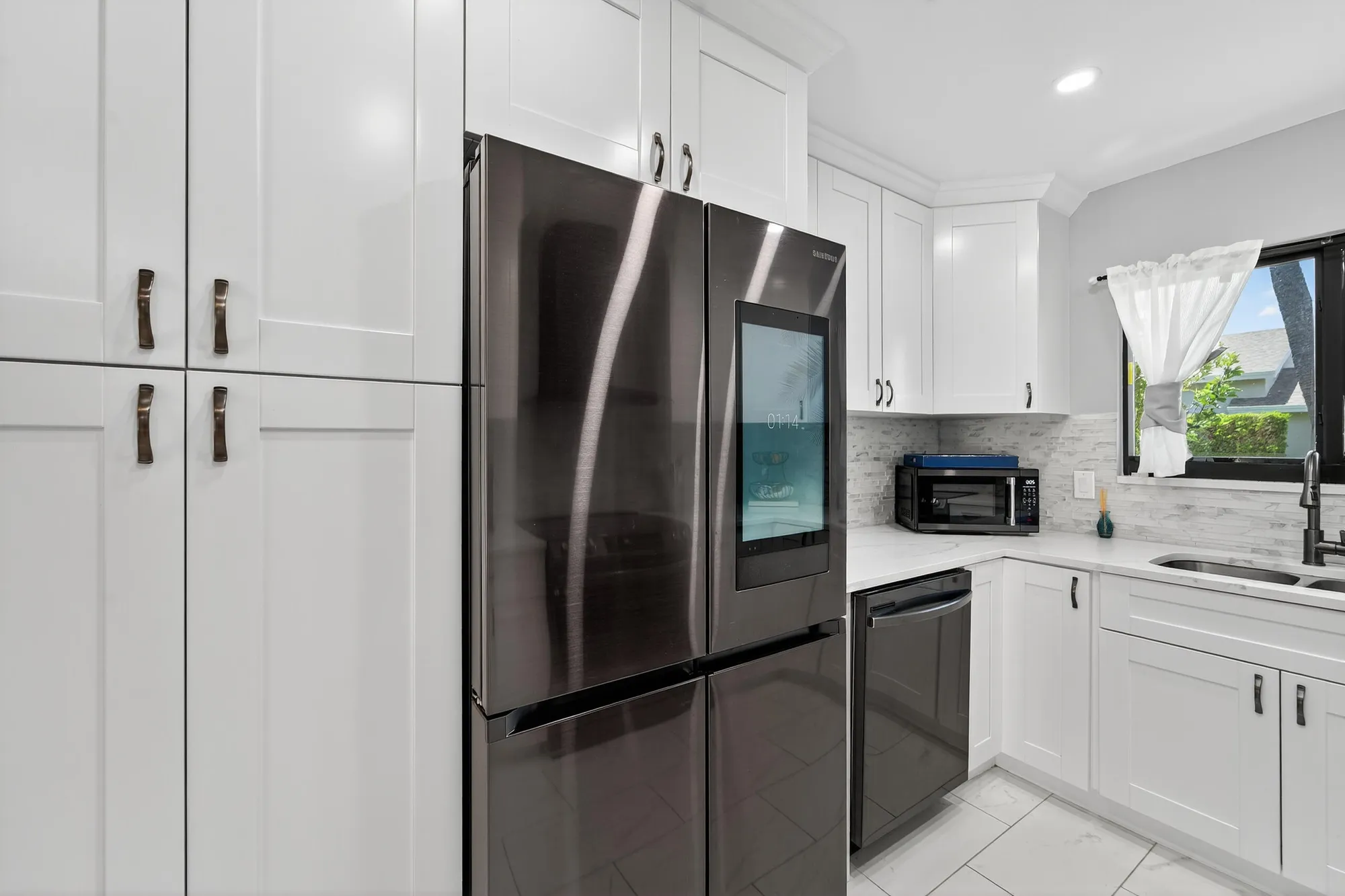 Property Slideshow image 14 of 78 | 1325 nw 23rd ln, Delray Beach, FL, 33445