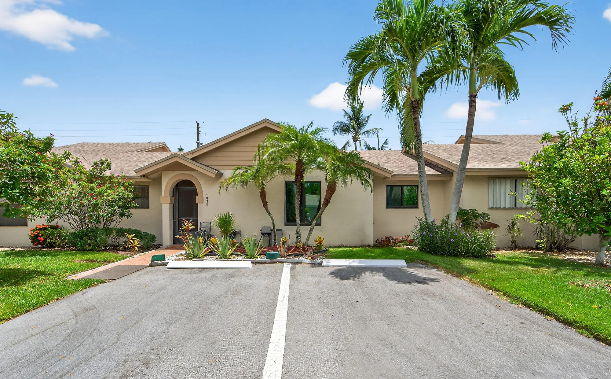 Property Slideshow image 47 of 78 | 1325 nw 23rd ln, Delray Beach, FL, 33445