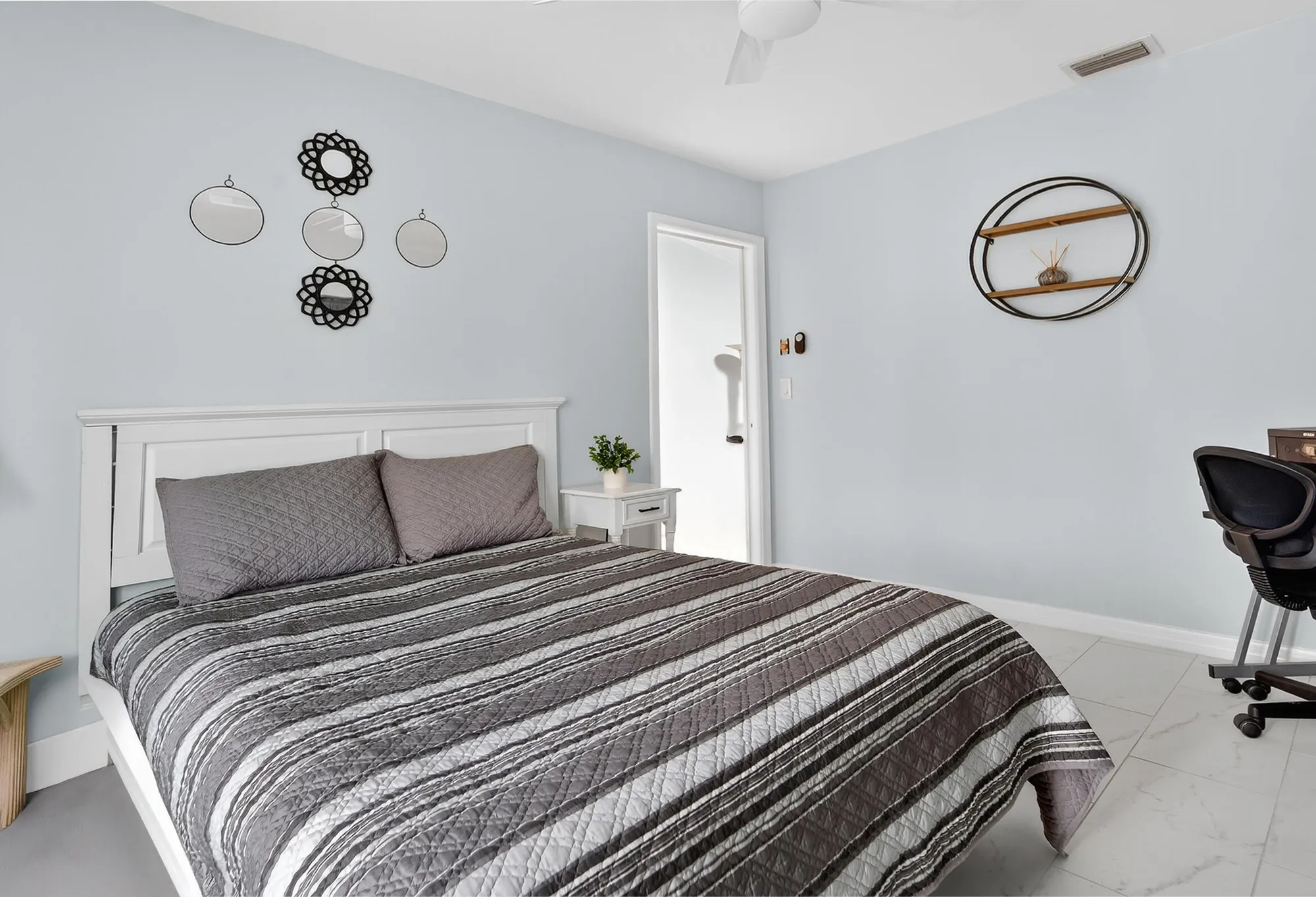 Property Slideshow image 7 of 78 | 1325 nw 23rd ln, Delray Beach, FL, 33445