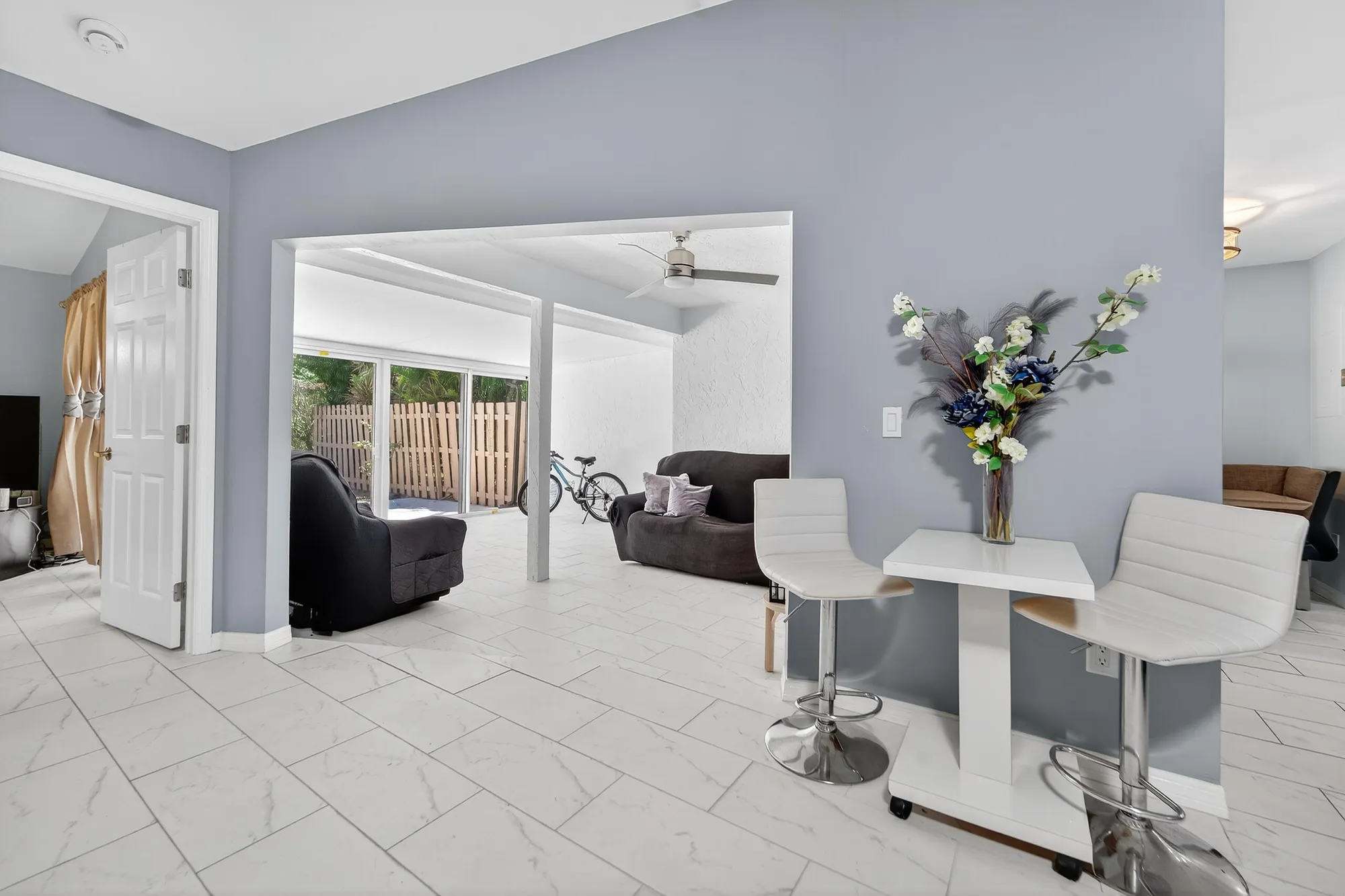 Property Slideshow image 6 of 78 | 1325 nw 23rd ln, Delray Beach, FL, 33445