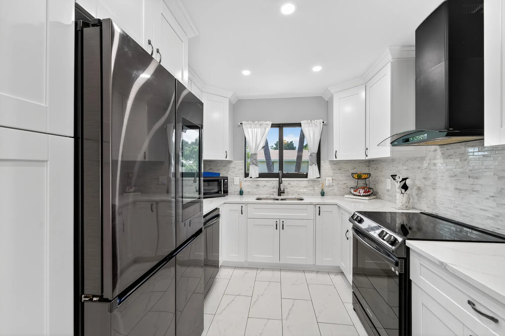 Property Slideshow image 13 of 78 | 1325 nw 23rd ln, Delray Beach, FL, 33445