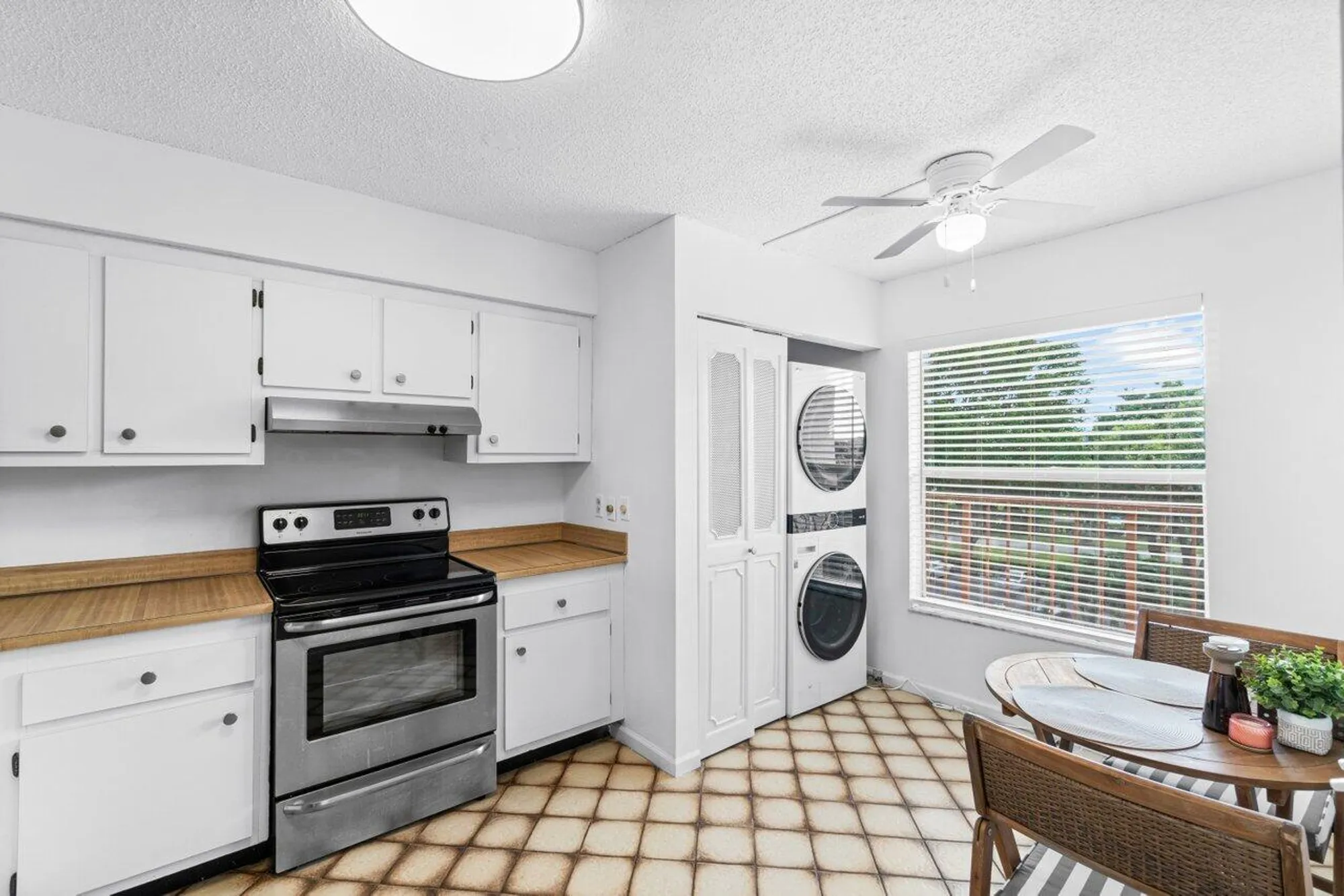 Property Slideshow image 5 of 32 | 14623 bonaire blvd 405, Delray Beach, FL, 33446