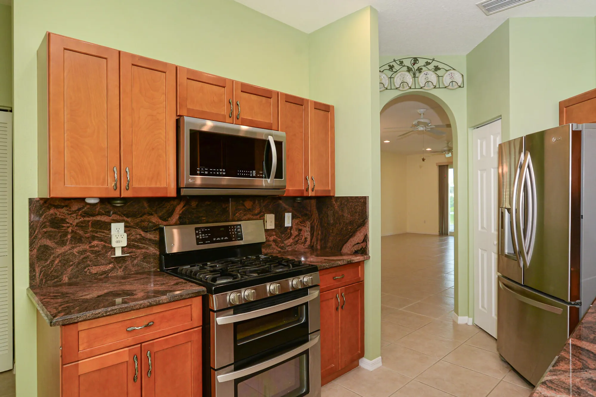 Property Slideshow image 15 of 57 | 841 sw rocky bayou ter, Port Saint Lucie, FL, 34986