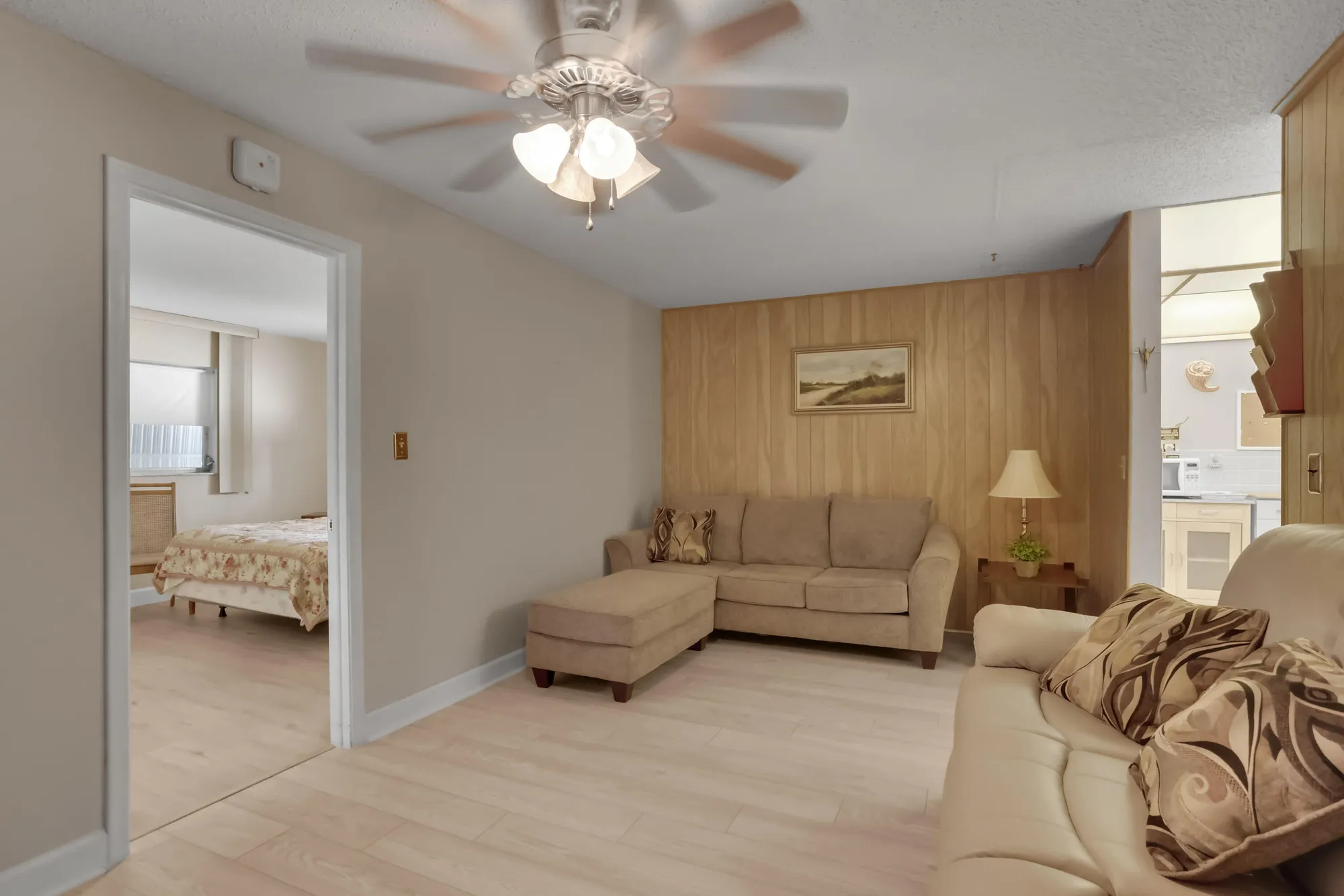 Property Slideshow image 18 of 28 | 1604 alfred dr, Boynton Beach, FL, 33426