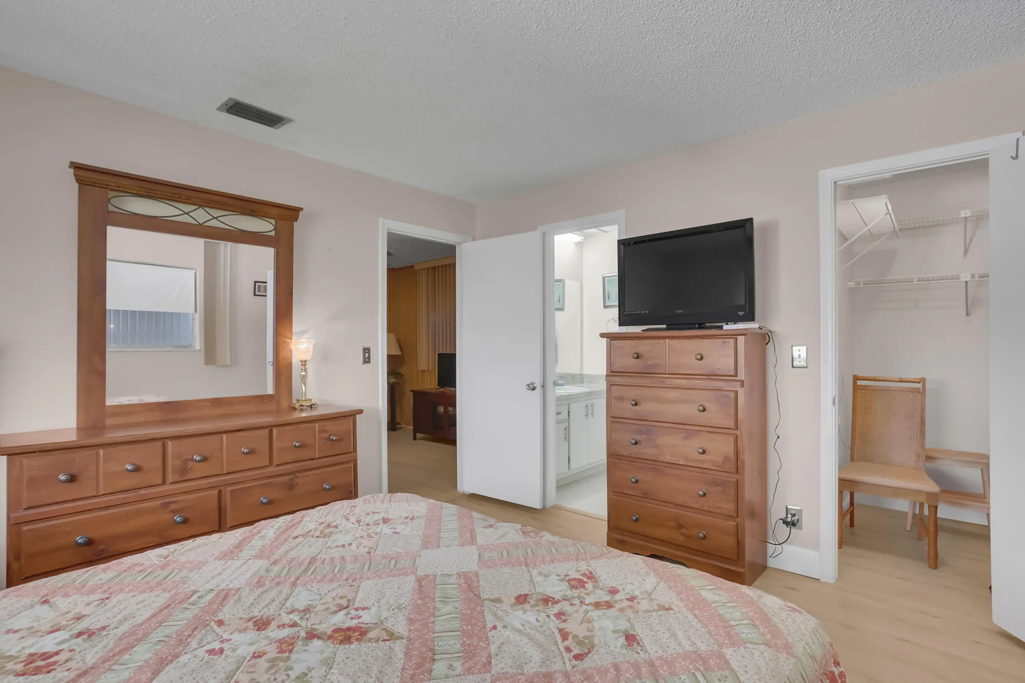 Property Slideshow image 21 of 28 | 1604 alfred dr, Boynton Beach, FL, 33426