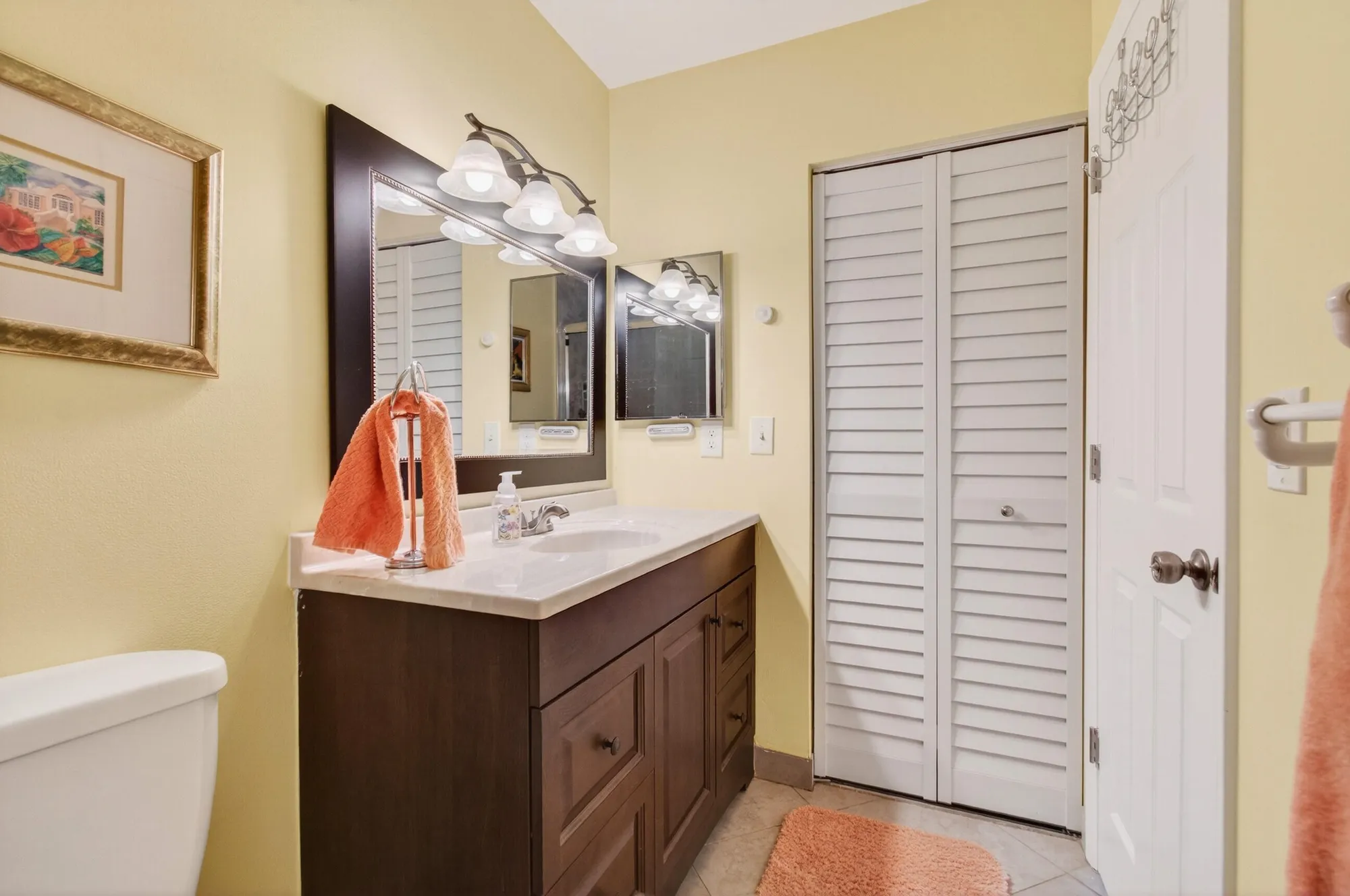 Property Slideshow image 33 of 40 | 4330 lucerne villas ln, Lake Worth, FL, 33467