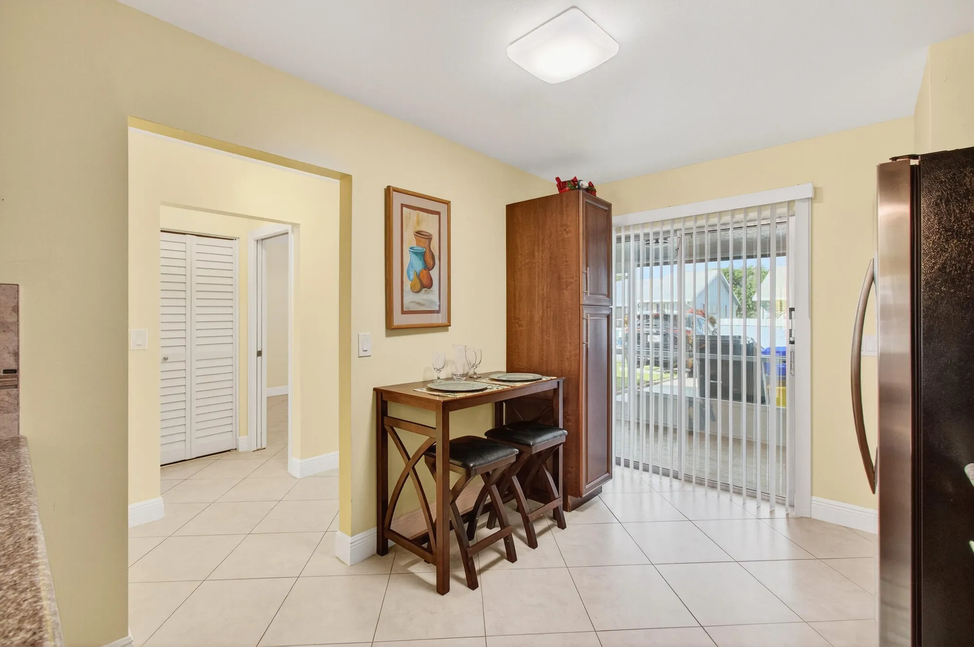 Property Slideshow image 9 of 40 | 4330 lucerne villas ln, Lake Worth, FL, 33467