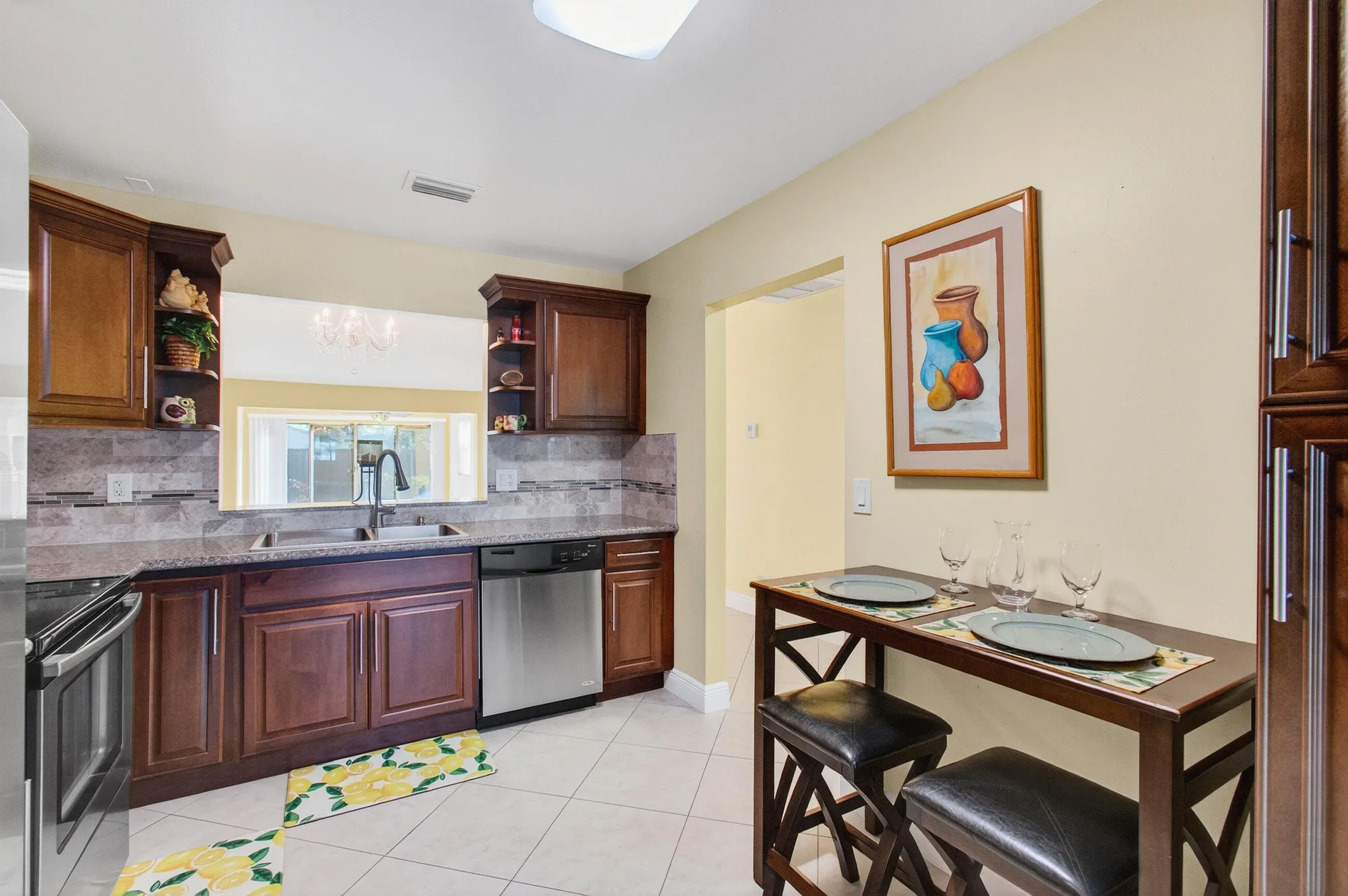 Property Slideshow image 6 of 40 | 4330 lucerne villas ln, Lake Worth, FL, 33467